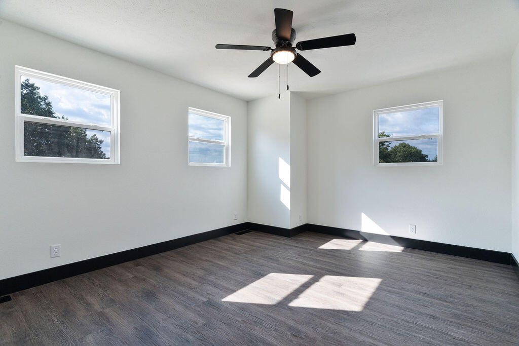 14788 Business 13 Property Photo 27