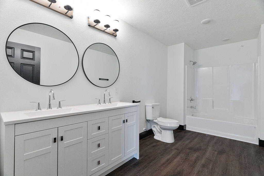 14788 Business 13 Property Photo 38