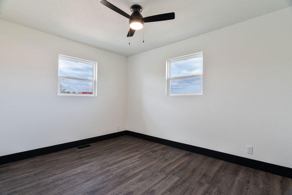 14788 Business 13 Property Photo 39