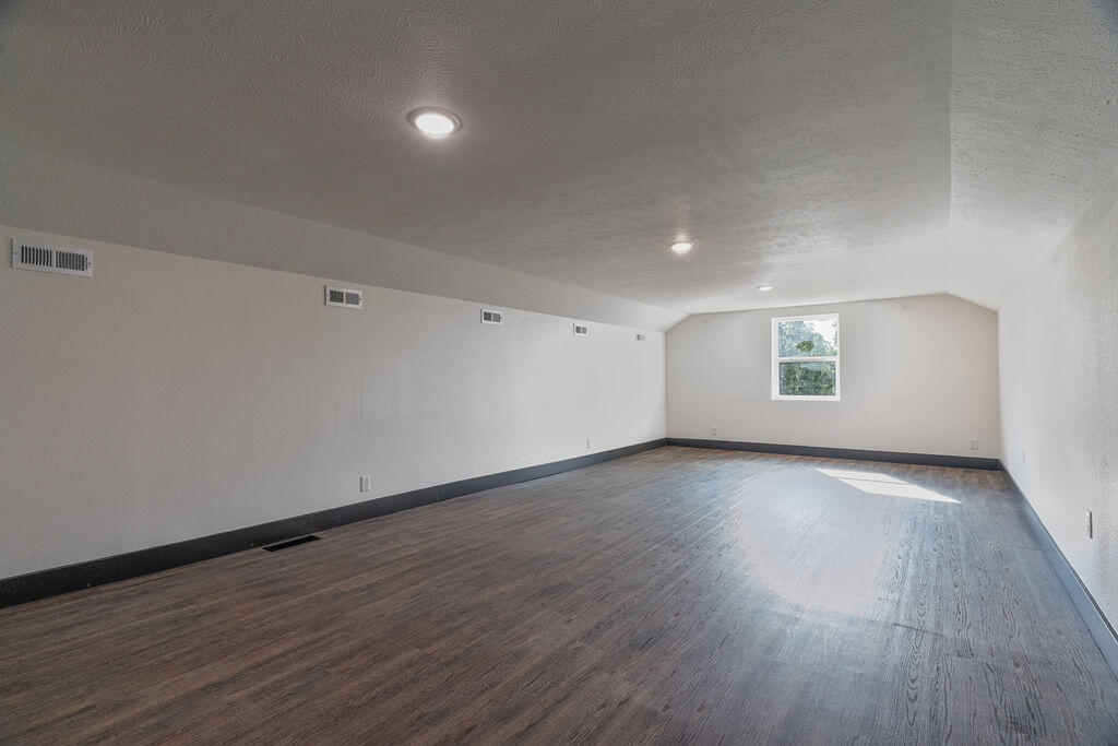 14788 Business 13 Property Photo 42