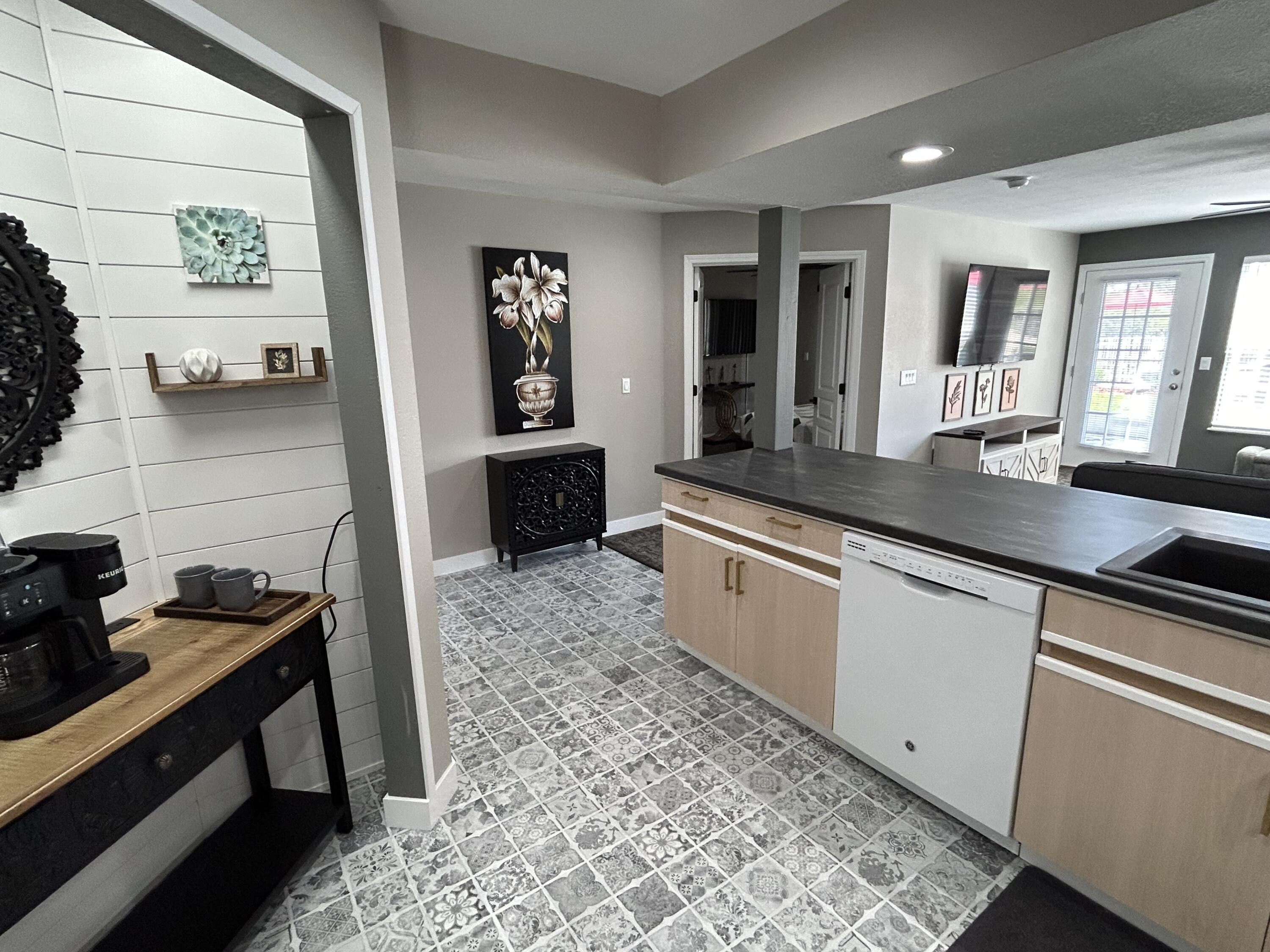 200 Meadow Ridge Lane Property Photo 39
