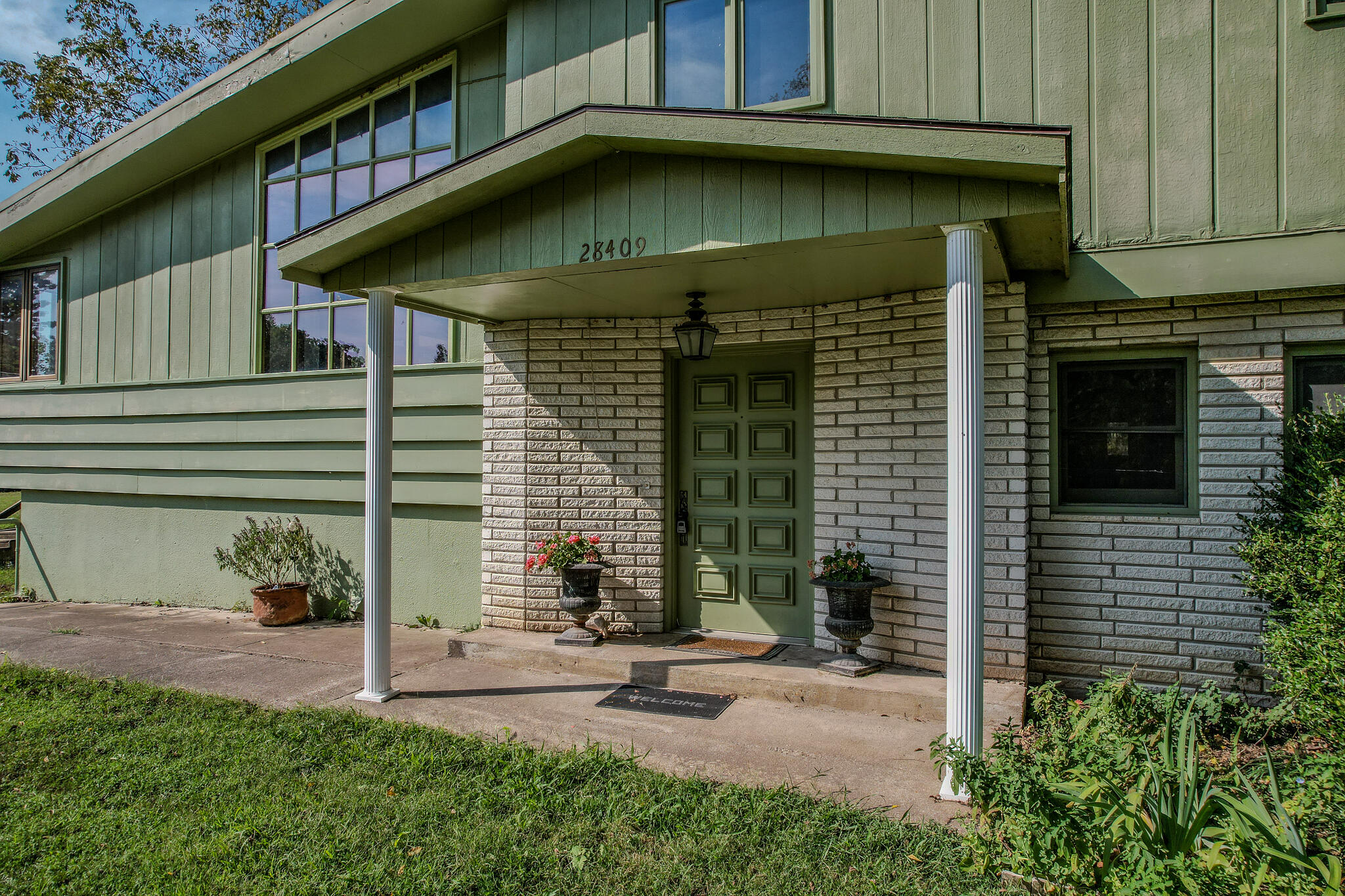 28409 Bali Road Property Photo 1