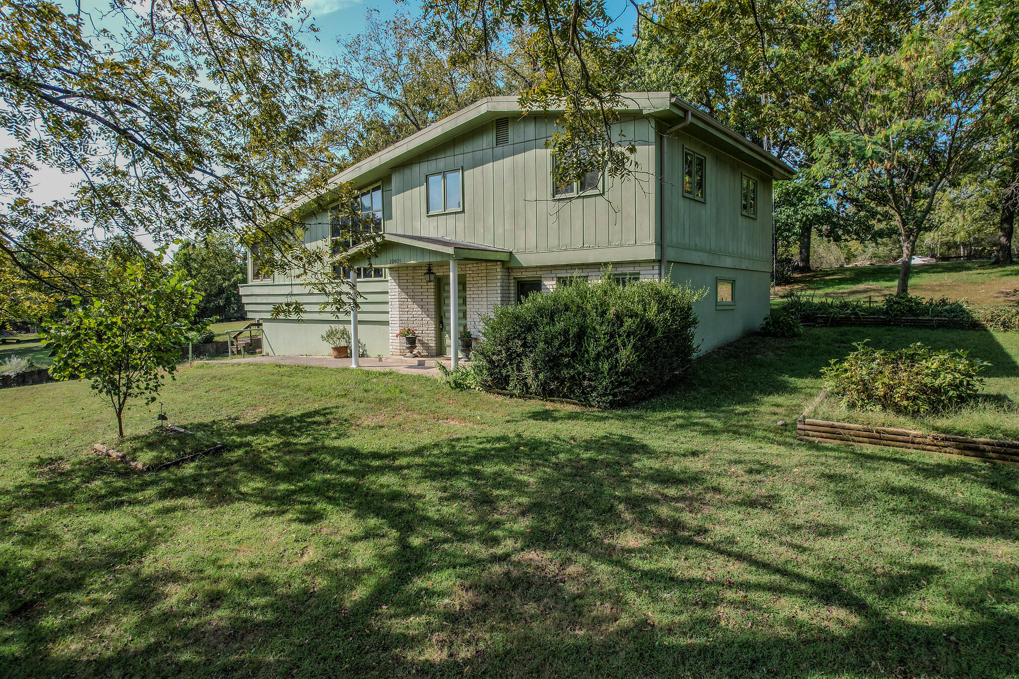 28409 Bali Road Property Photo 5