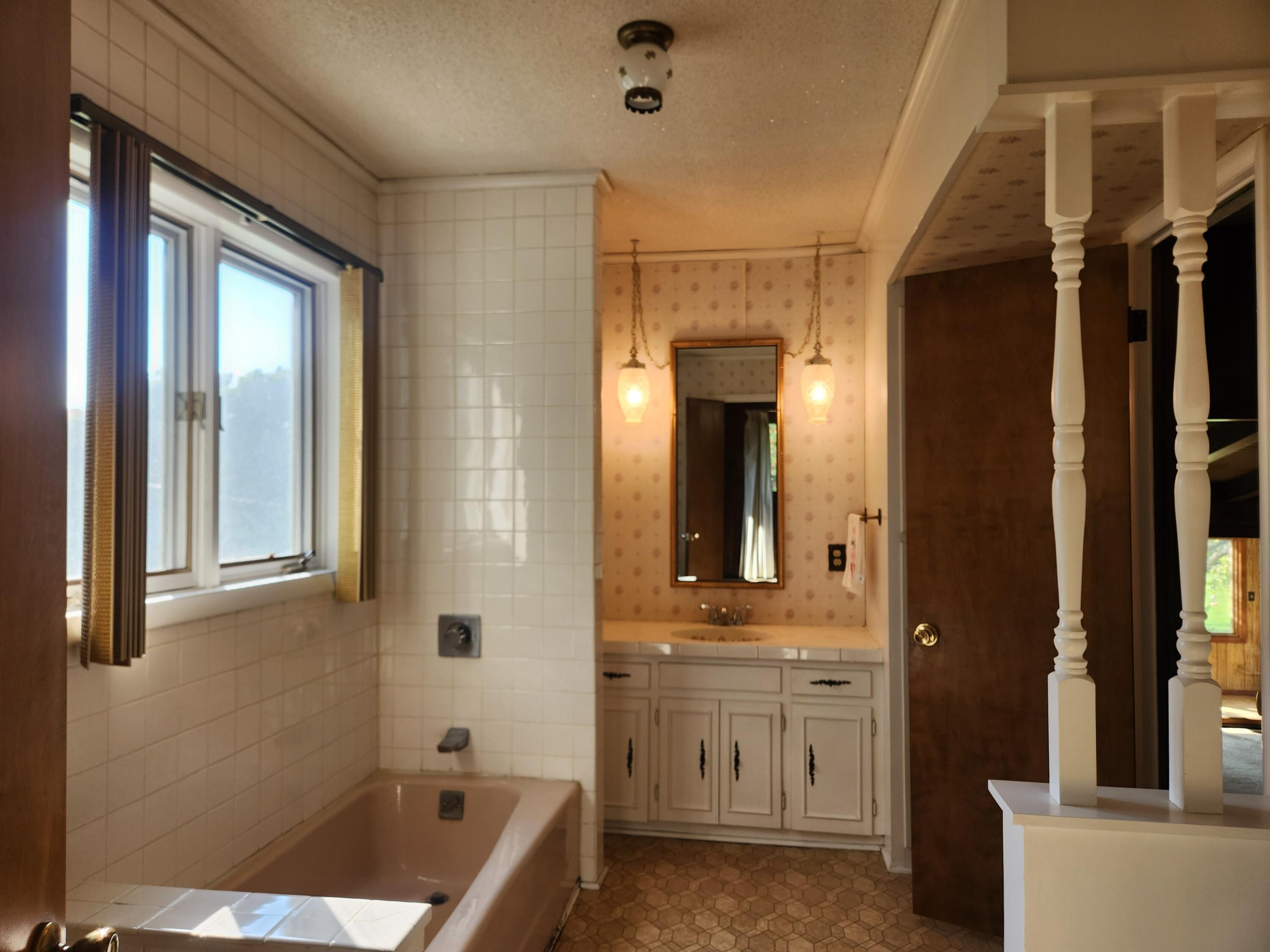 28409 Bali Road Property Photo 22