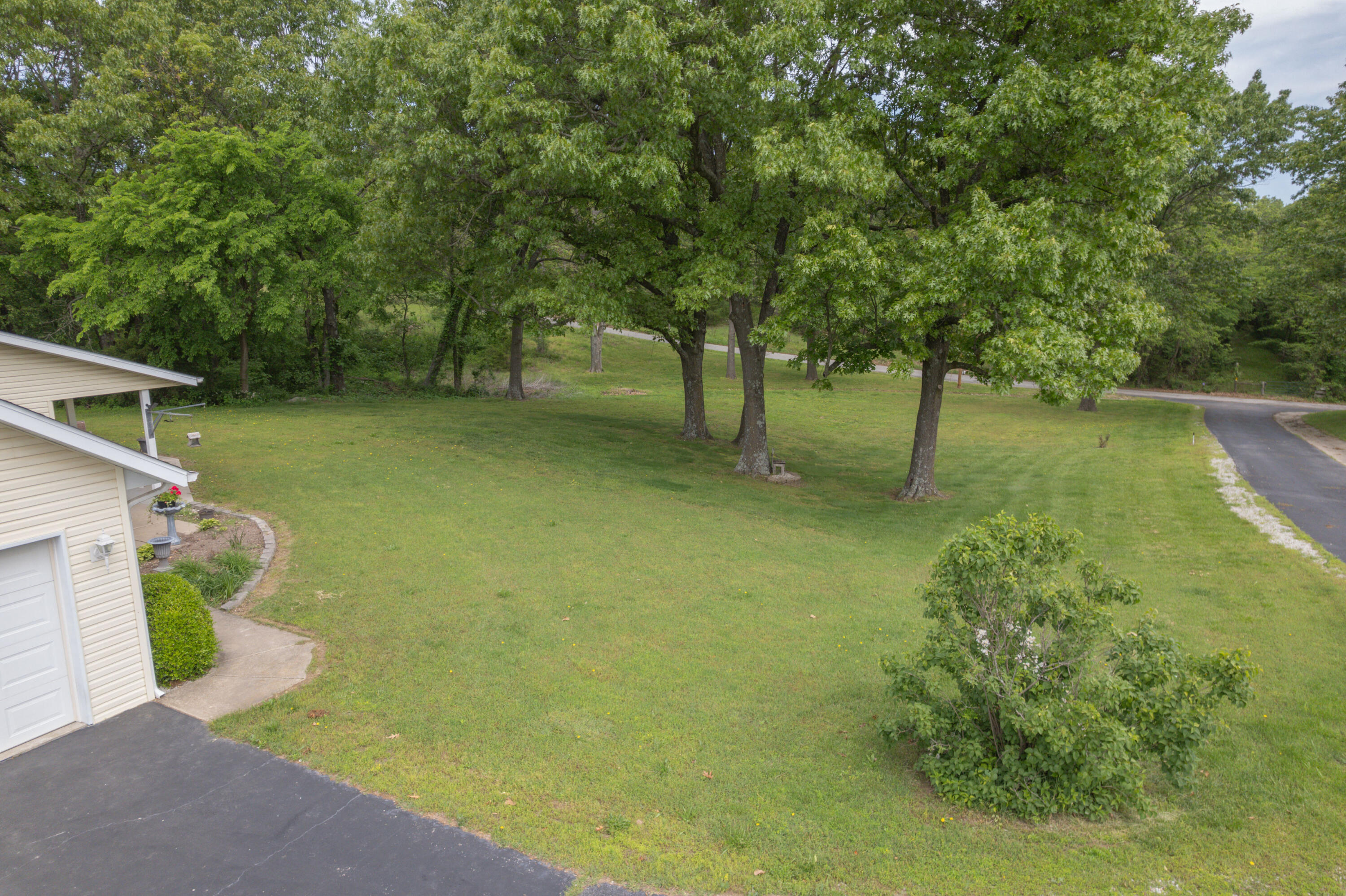 16427 Farm Road 2007 Property Photo 6