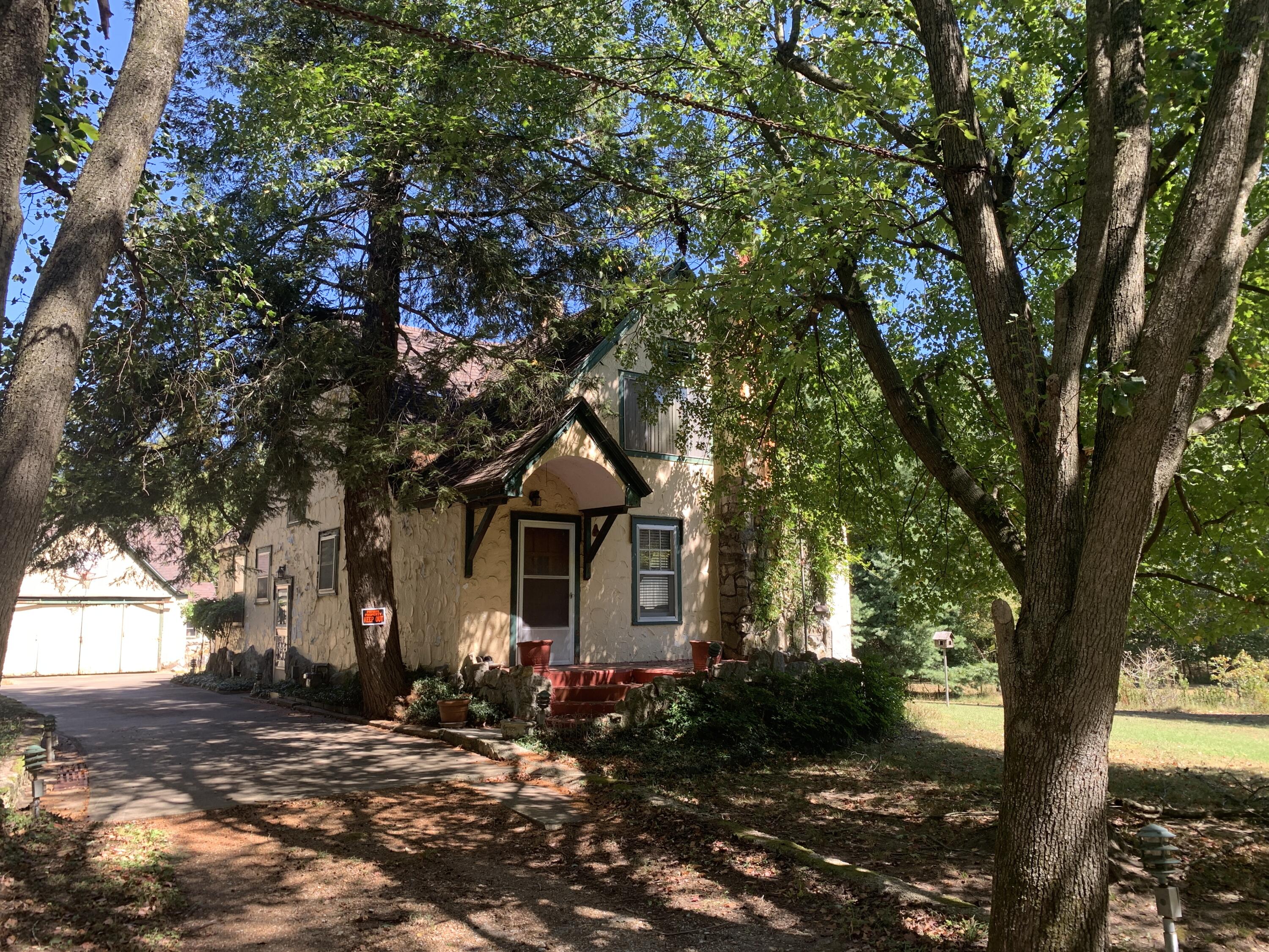 501 Saginaw Road Property Photo 2