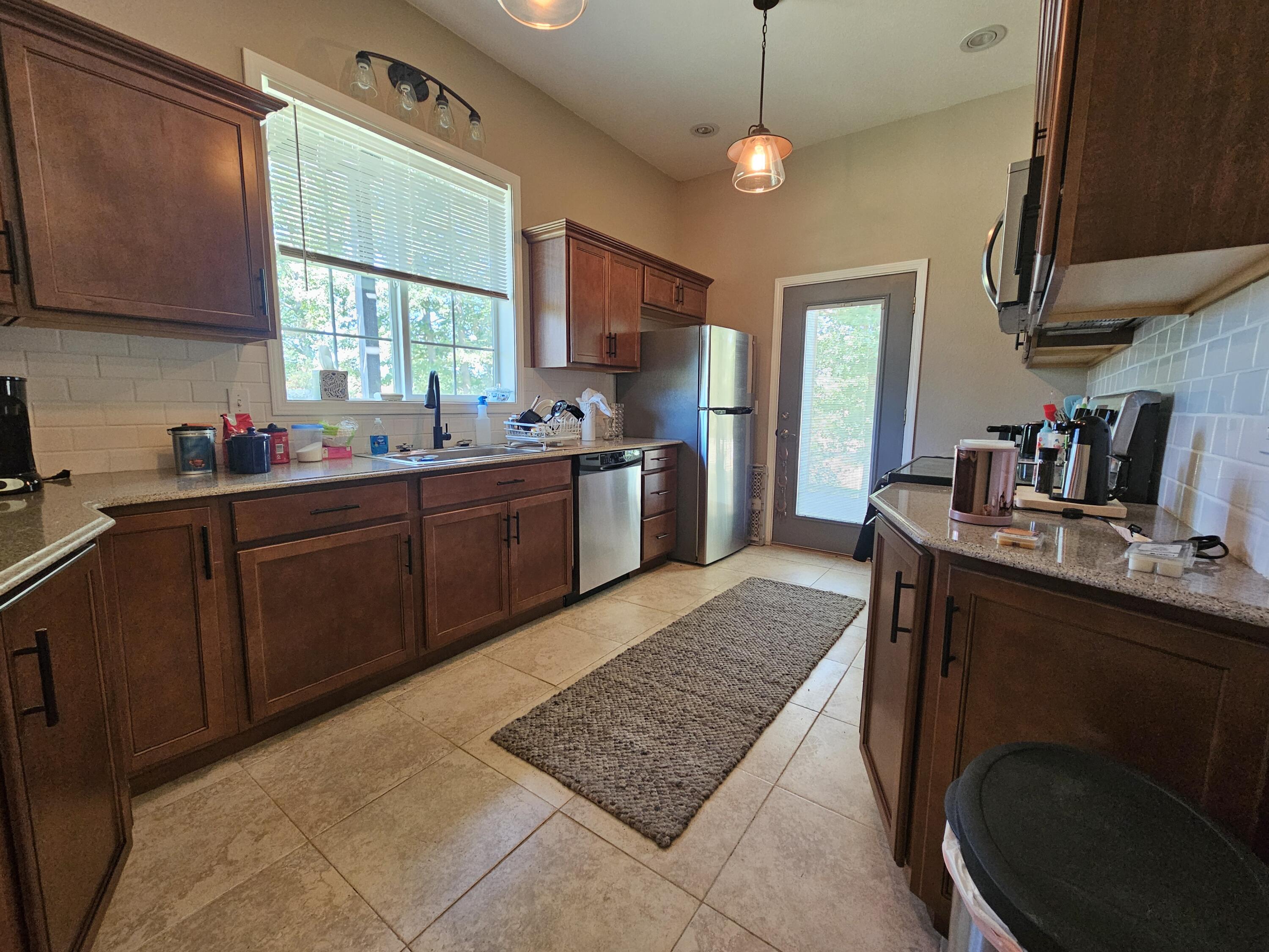 24319 Mo-142 Property Photo 11