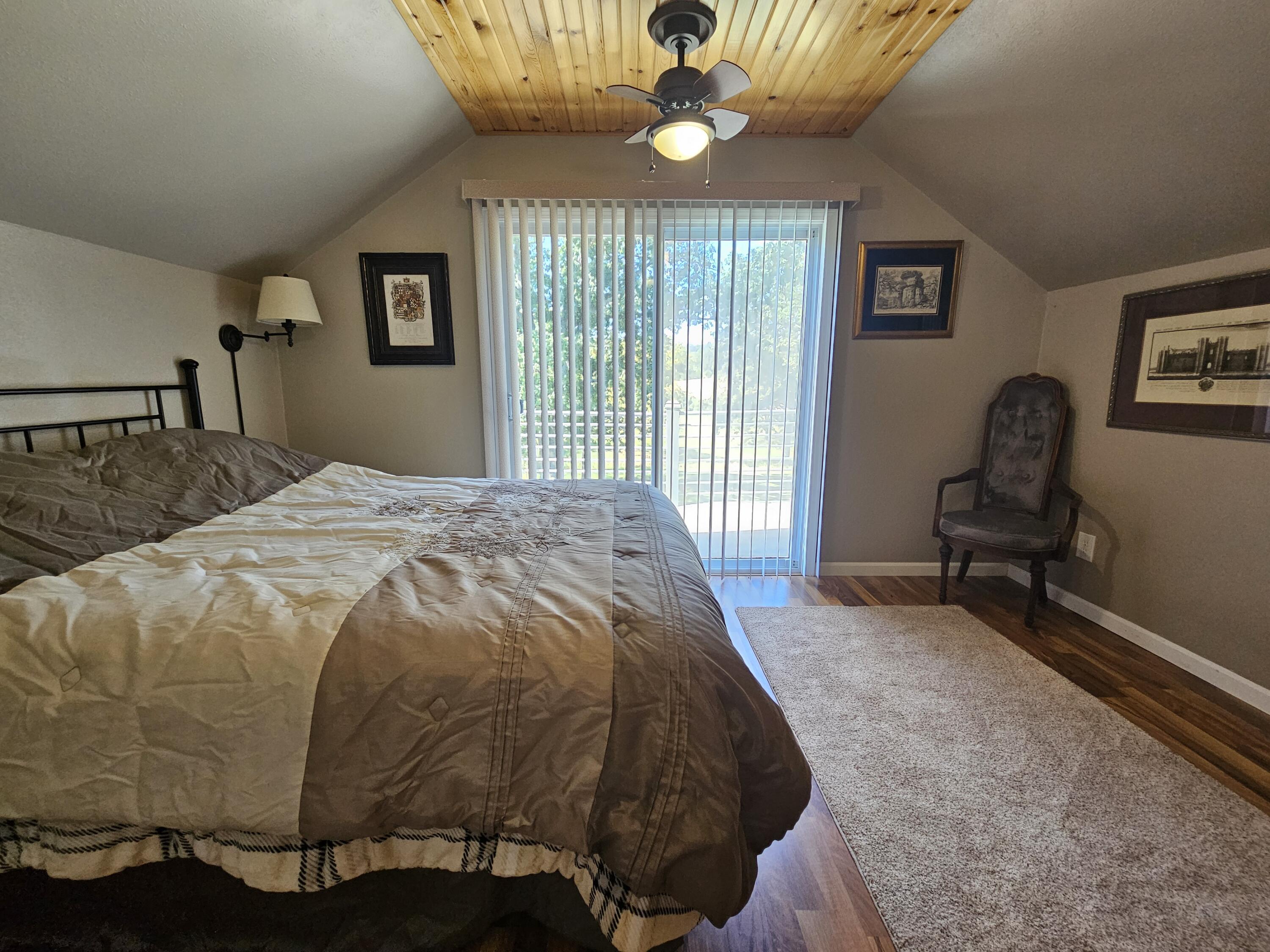 24319 Mo-142 Property Photo 24