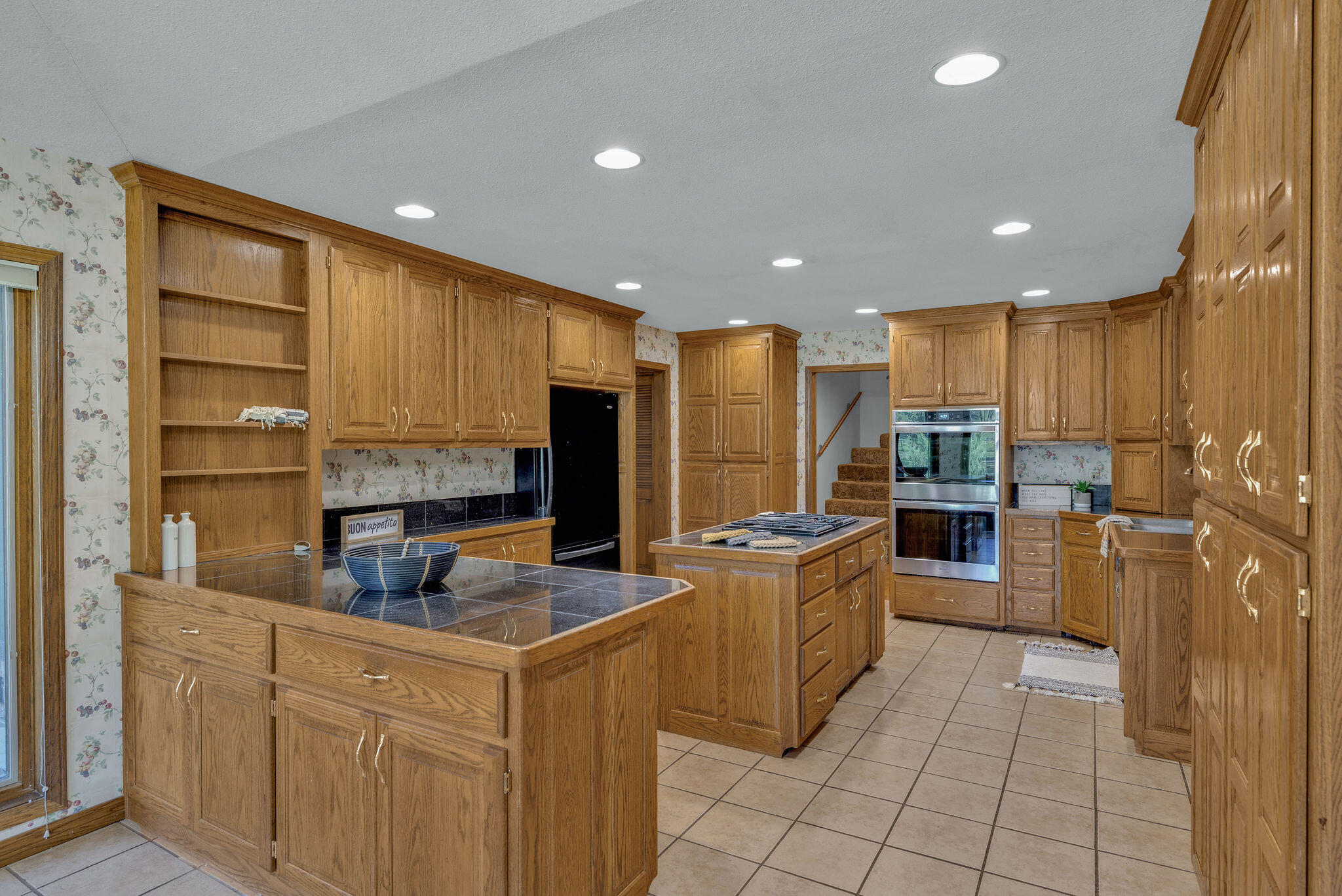 561 East Spring Street Property Photo 13