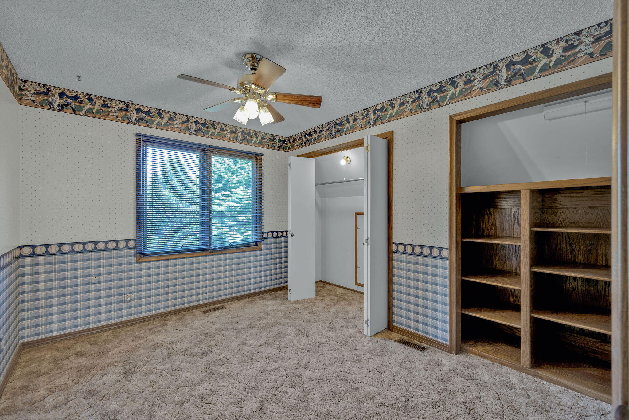 561 East Spring Street Property Photo 39