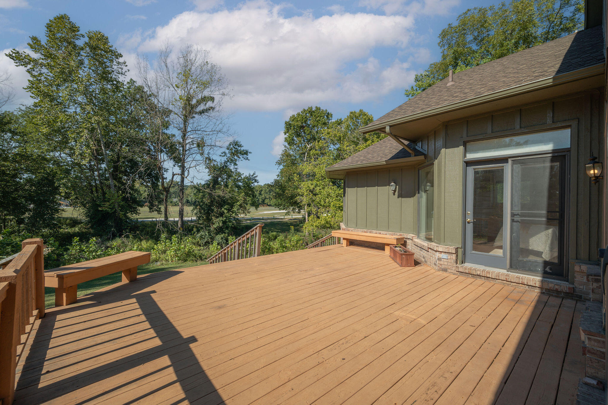 561 East Spring Street Property Photo 43
