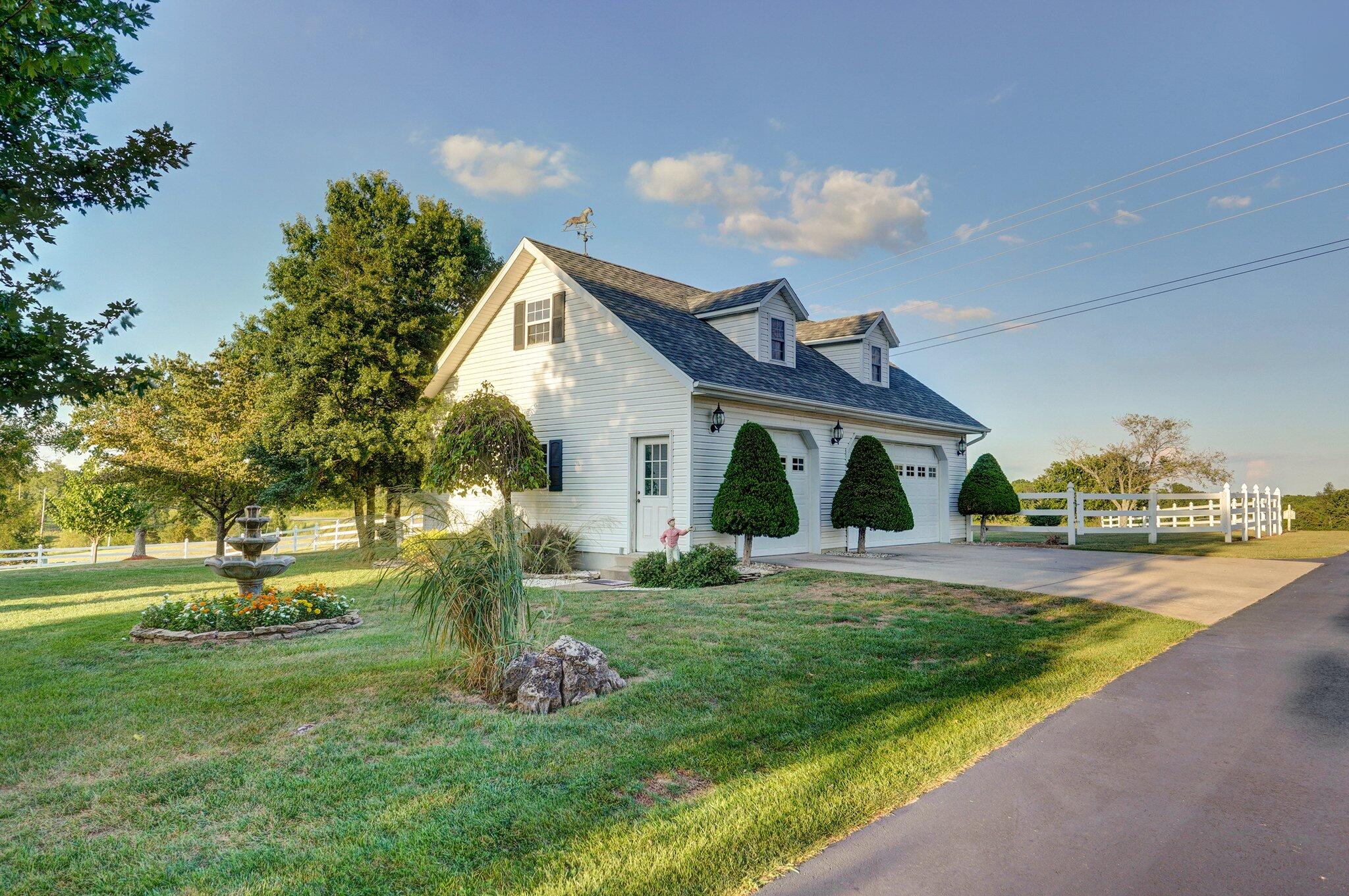 1568 Glossip Avenue Property Photo 10
