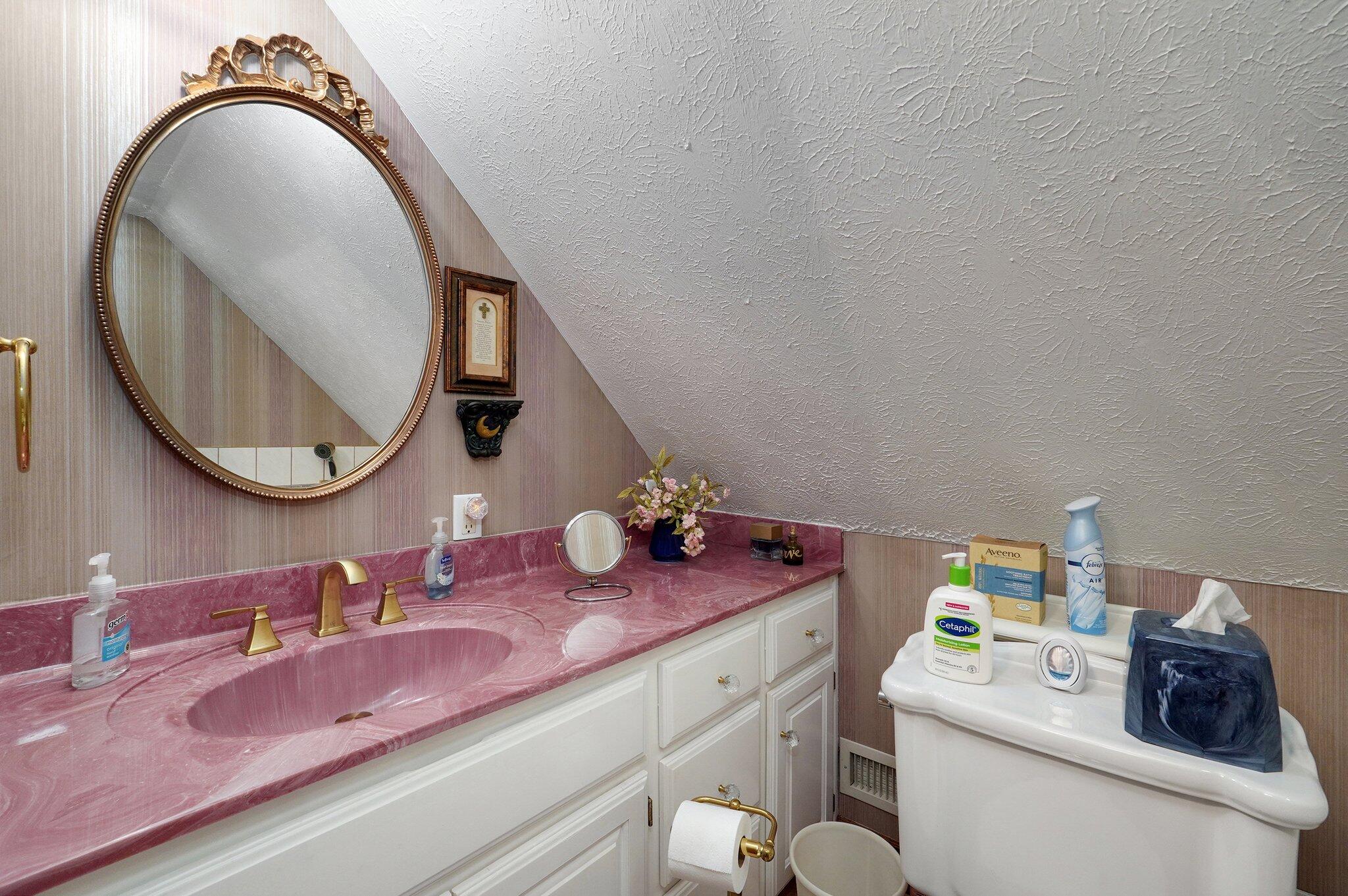 1568 Glossip Avenue Property Photo 31