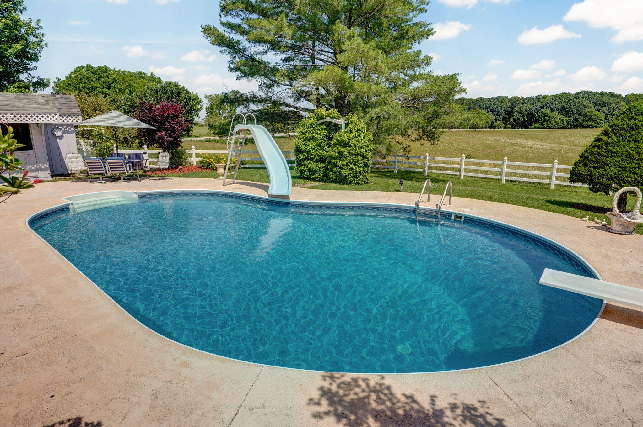 1568 Glossip Avenue Property Photo 44