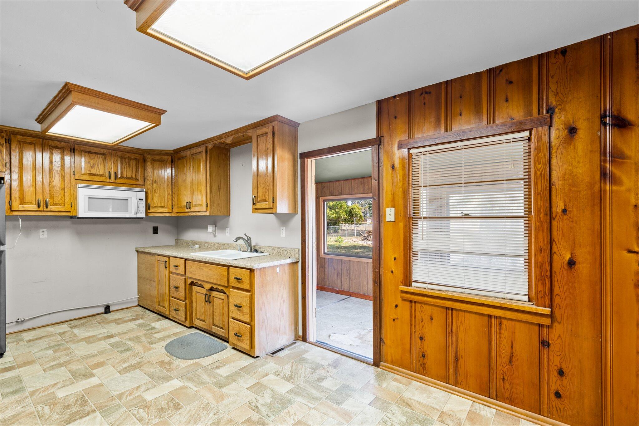 607 Wyatt Avenue Property Photo 13