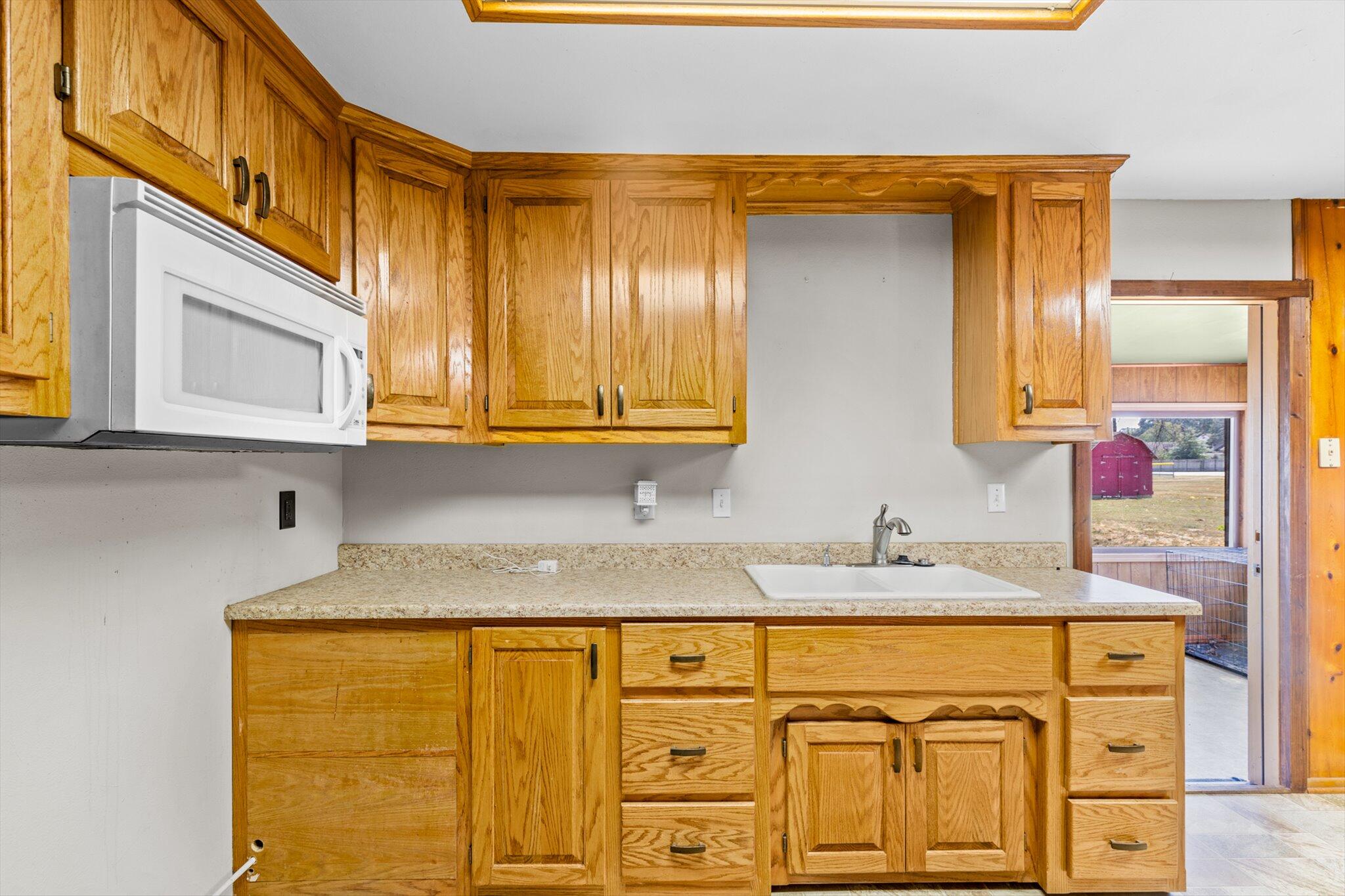 607 Wyatt Avenue Property Photo 15