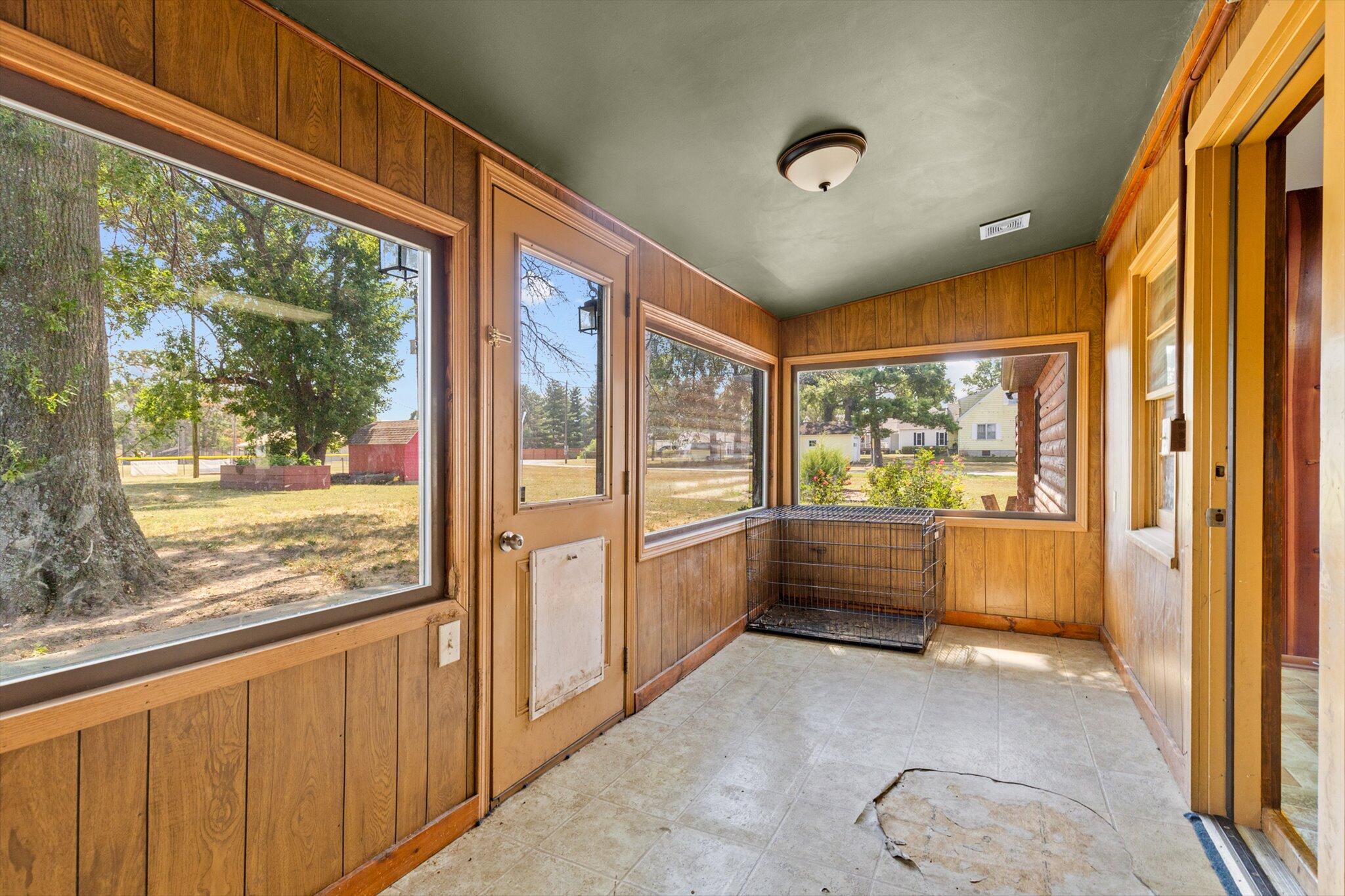 607 Wyatt Avenue Property Photo 18
