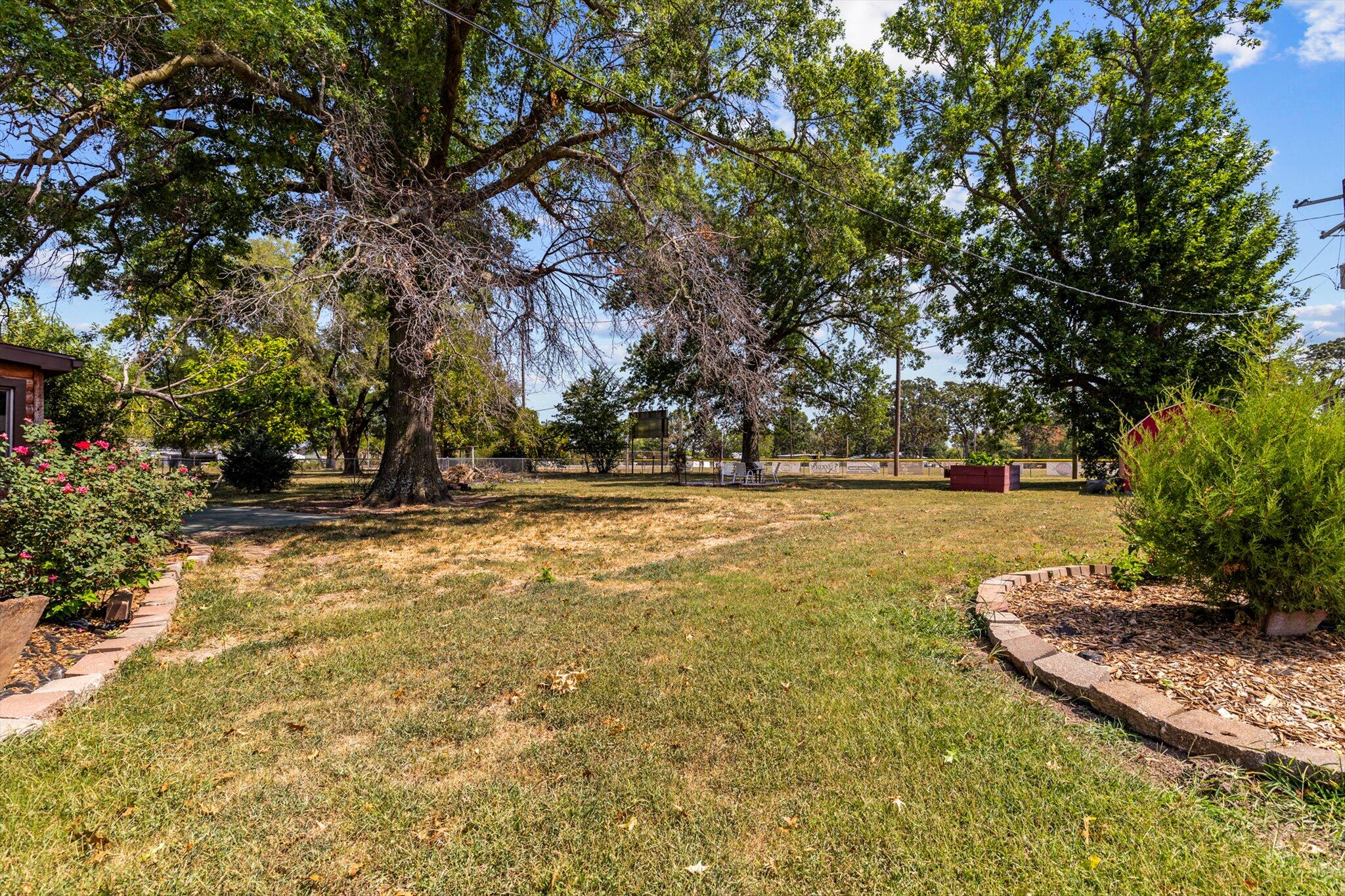 607 Wyatt Avenue Property Photo 19