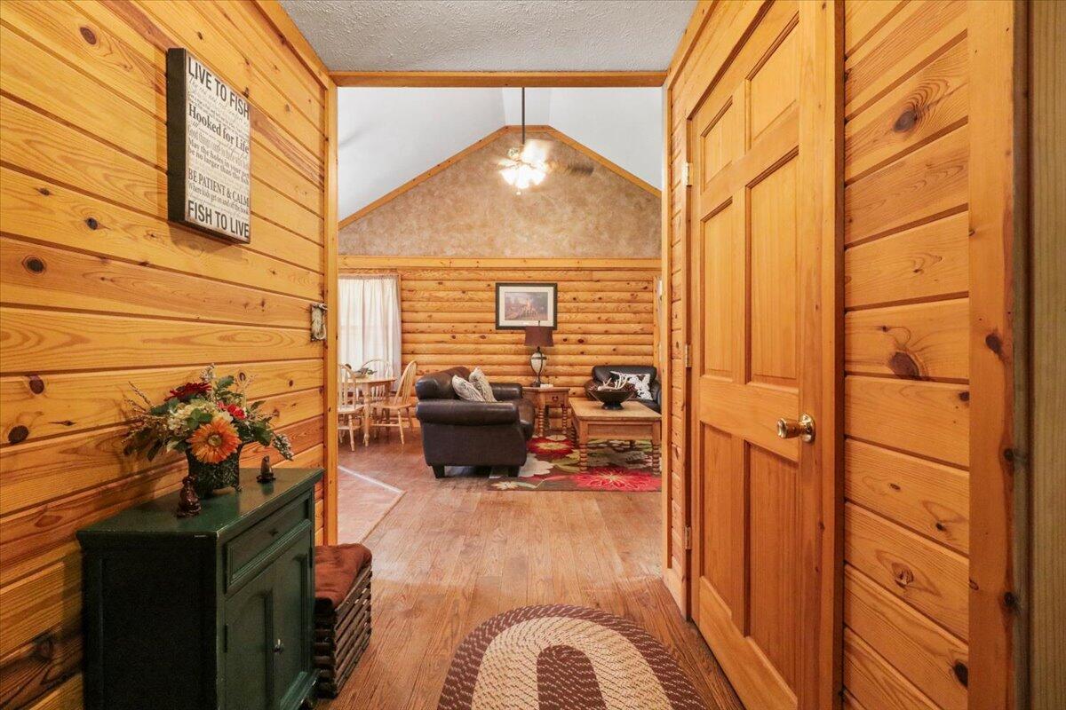 1300 County Road 113 Property Photo 13