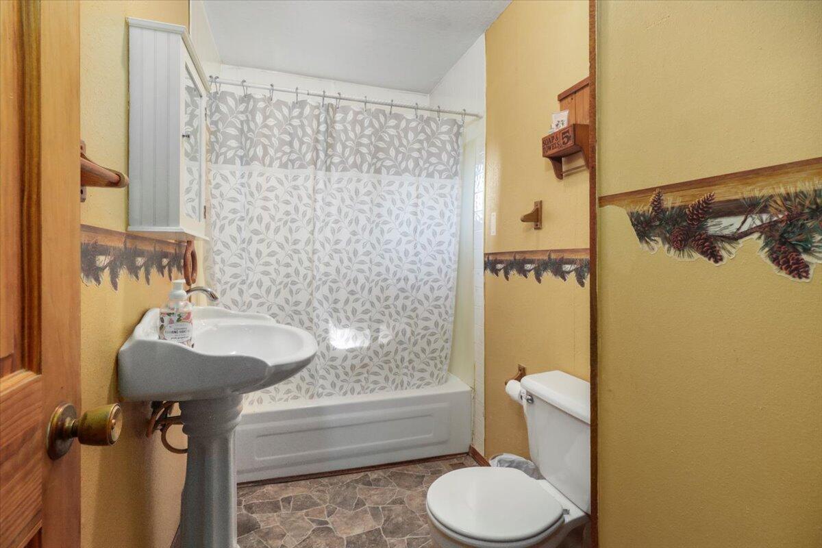 1300 County Road 113 Property Photo 18