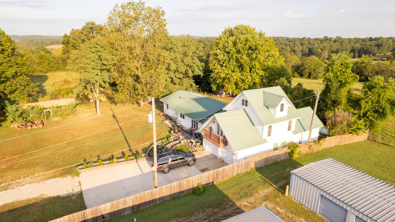 17136 North 9 Highway Property Photo 49