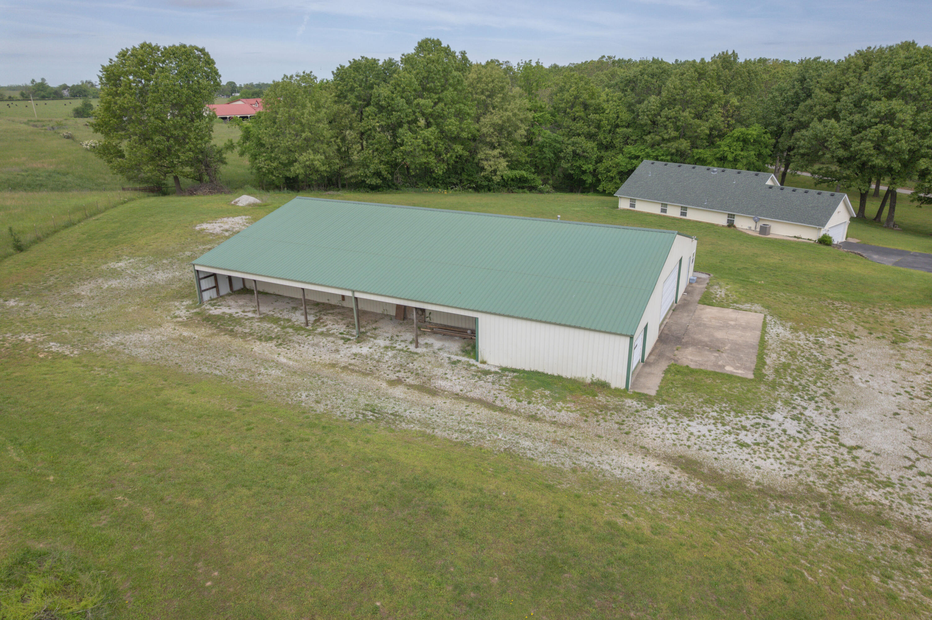 16427 Farm Road 2007 Property Photo 11