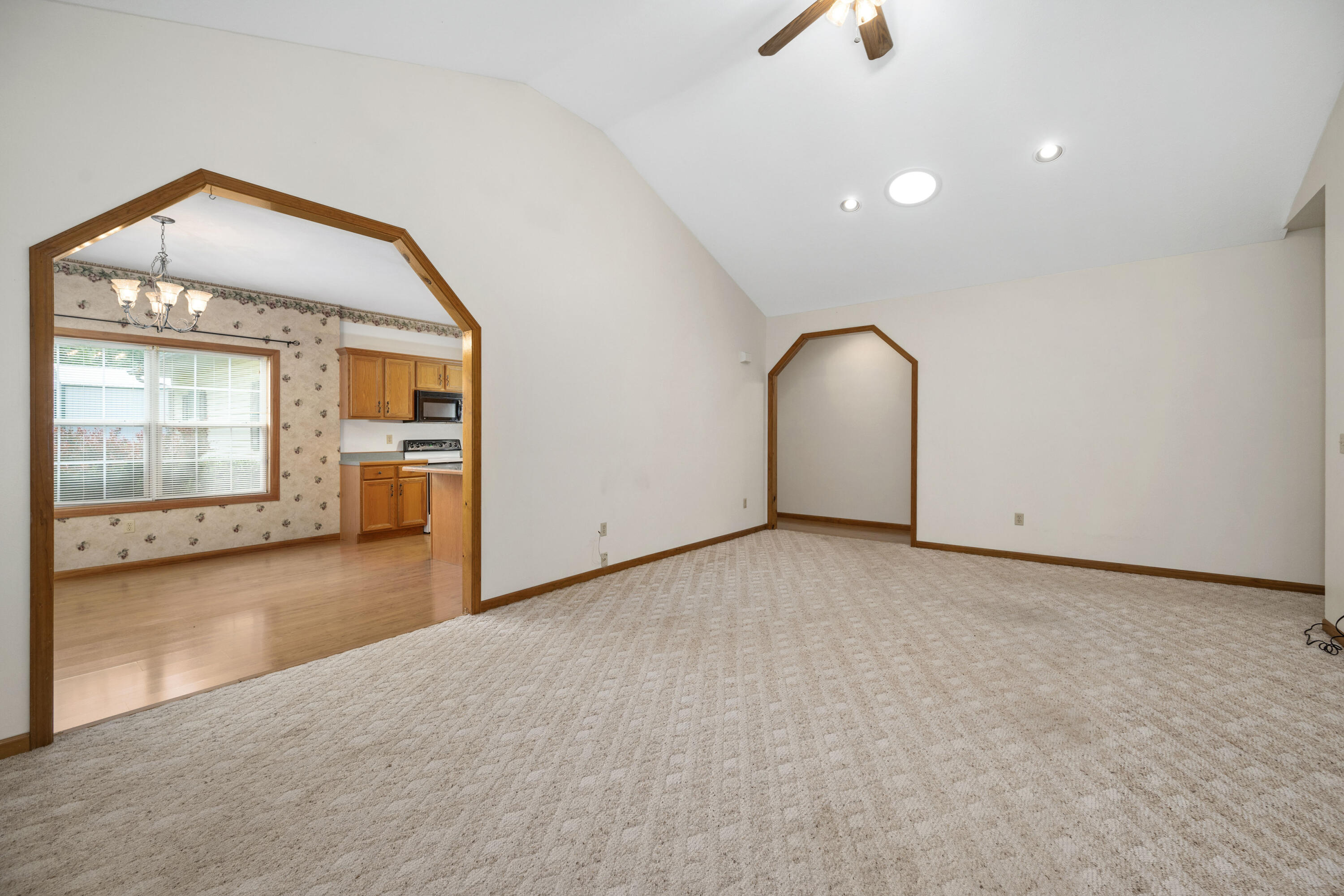 16427 Farm Road 2007 Property Photo 19