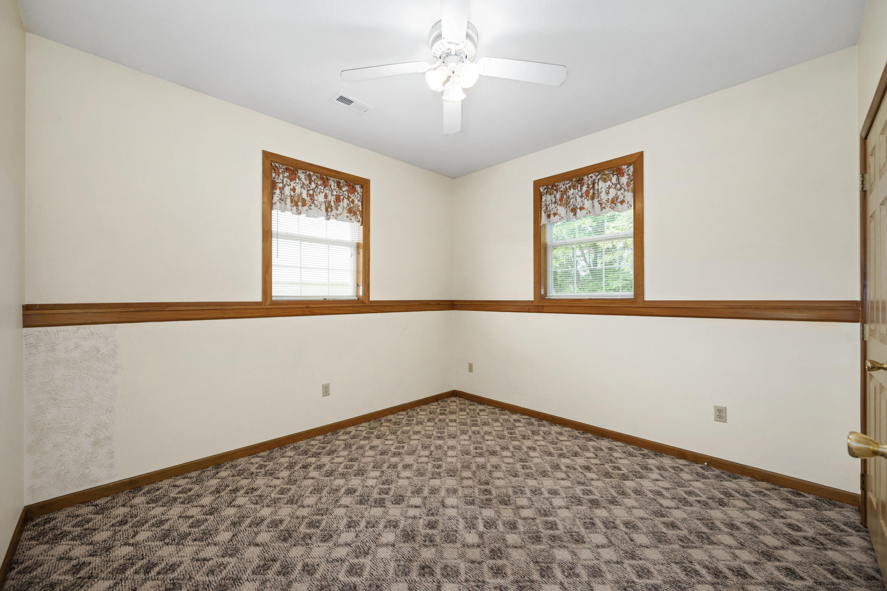 16427 Farm Road 2007 Property Photo 21