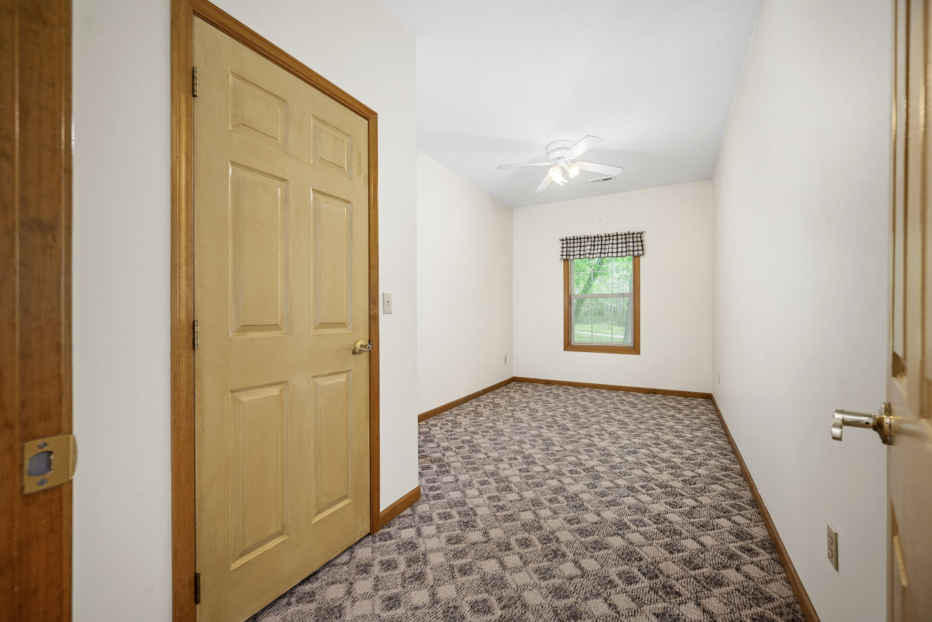 16427 Farm Road 2007 Property Photo 29