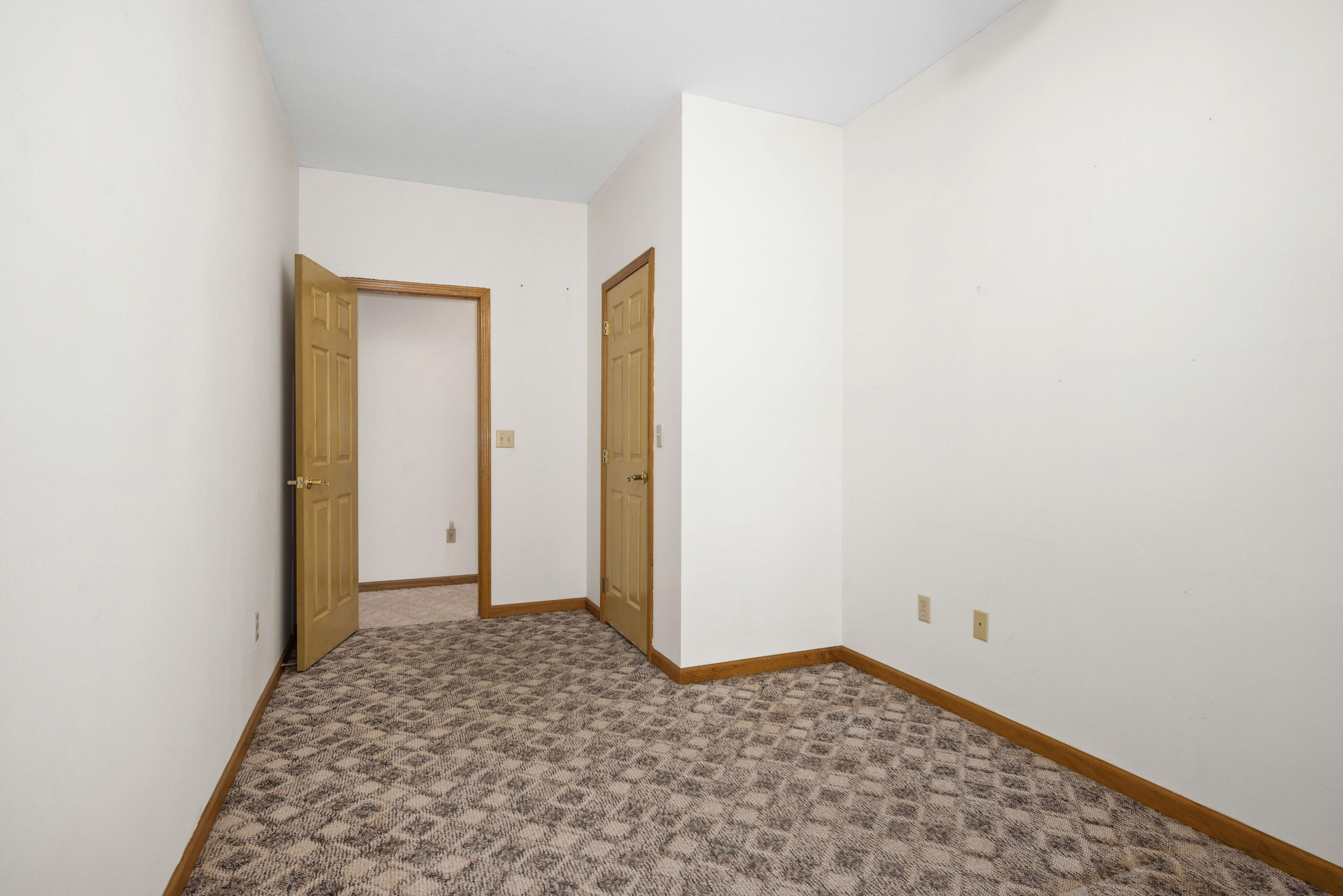16427 Farm Road 2007 Property Photo 32