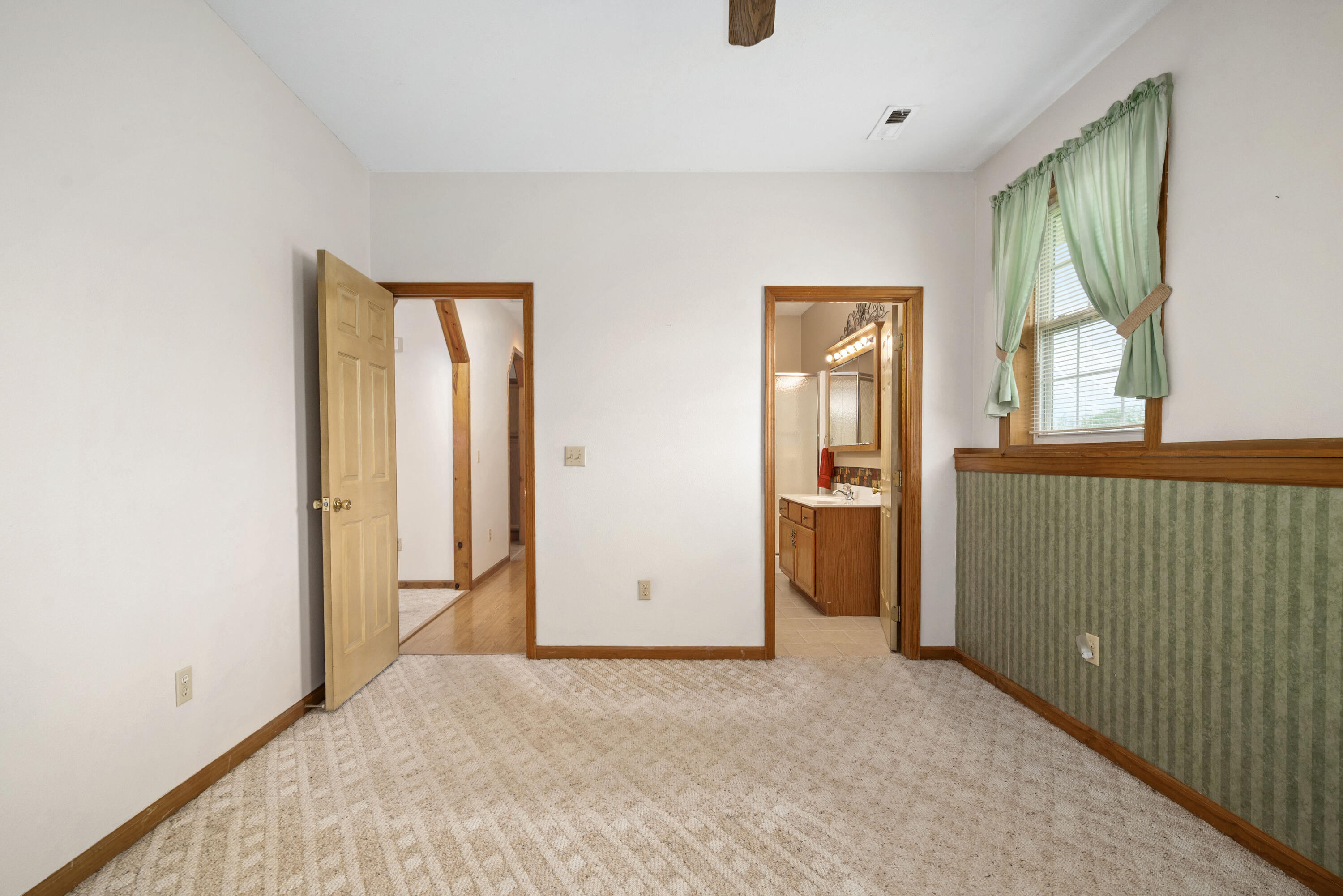 16427 Farm Road 2007 Property Photo 37