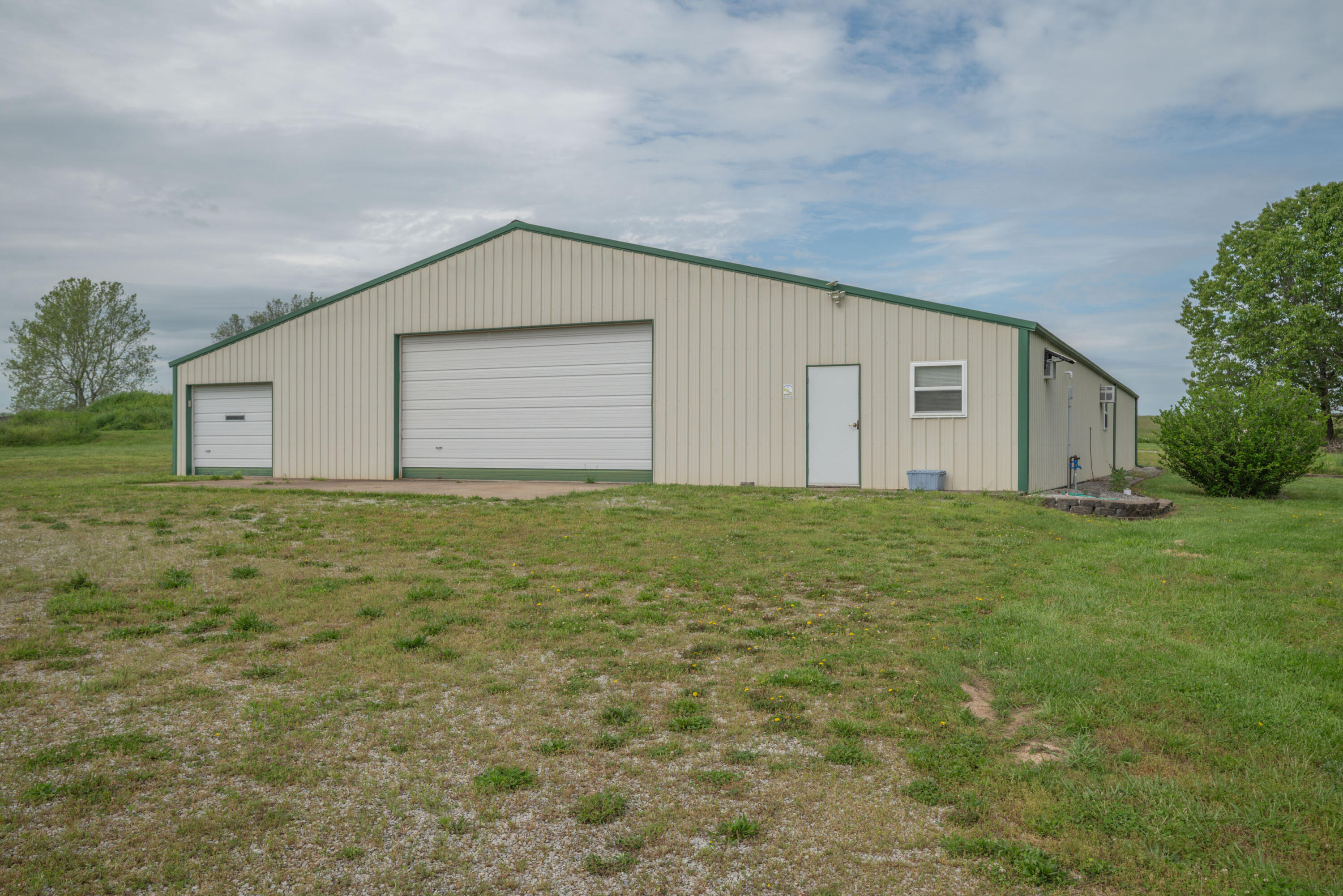 16427 Farm Road 2007 Property Photo 66
