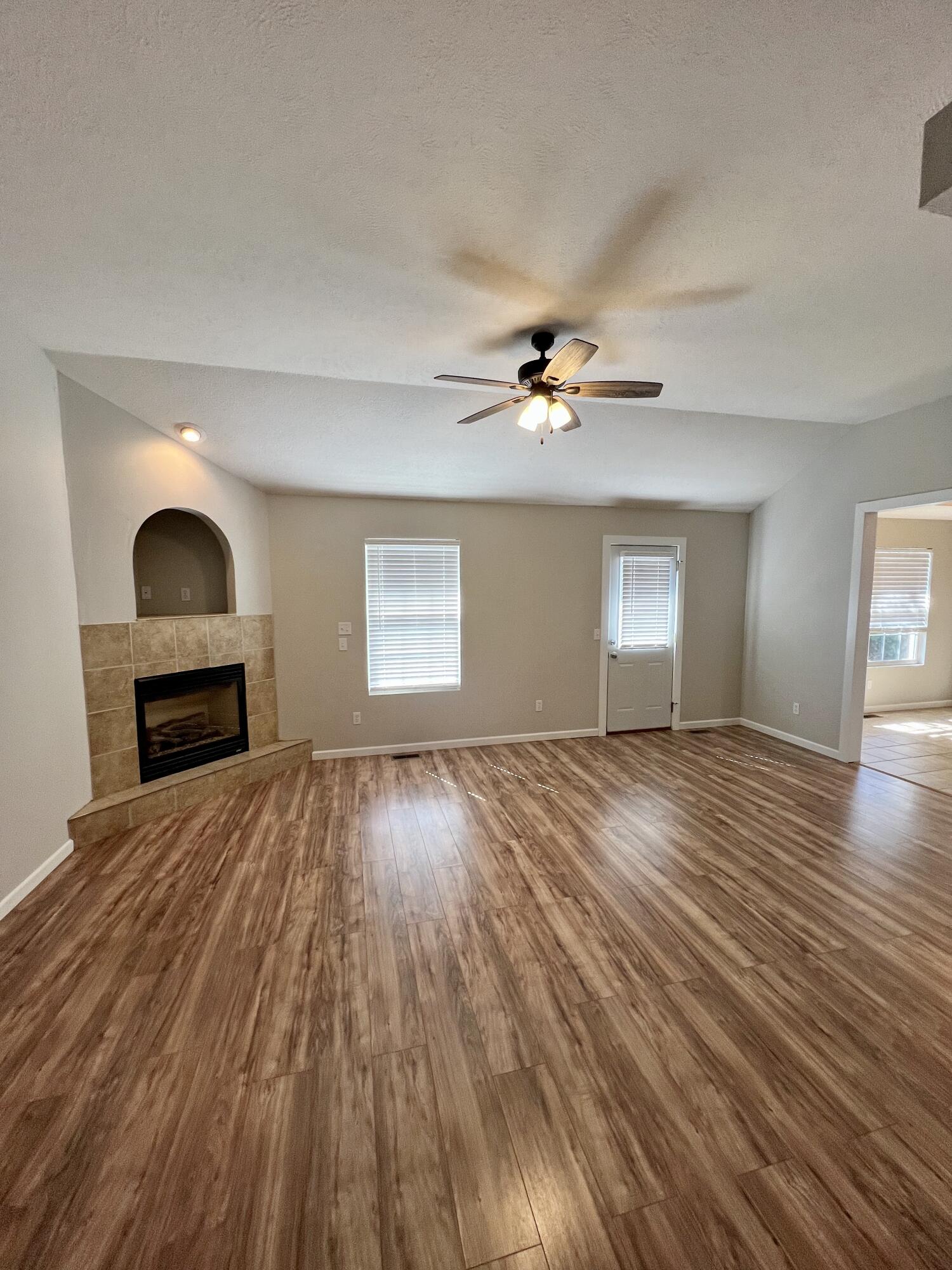 884 West Dustin Lane Property Photo 7
