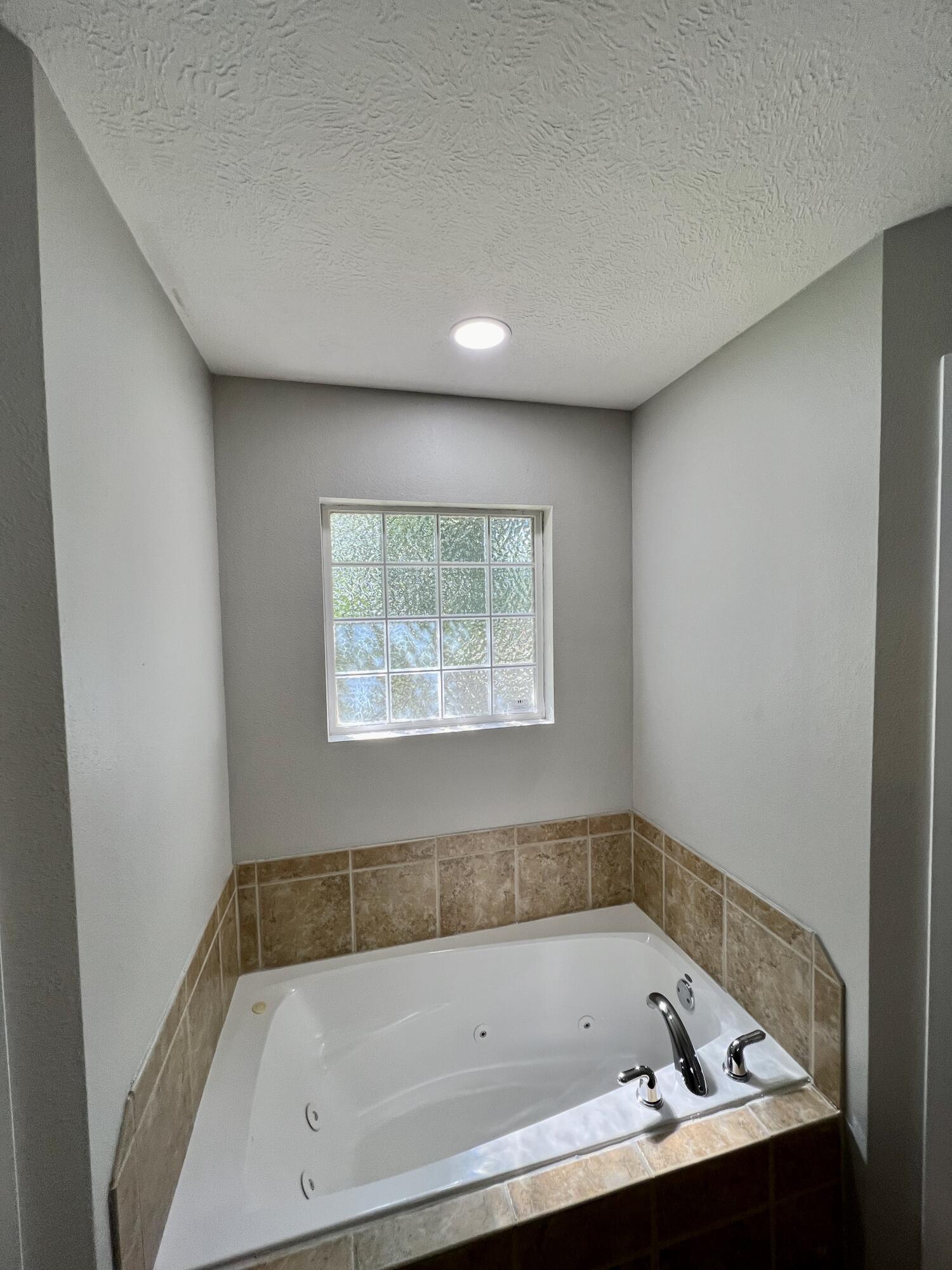 884 West Dustin Lane Property Photo 17