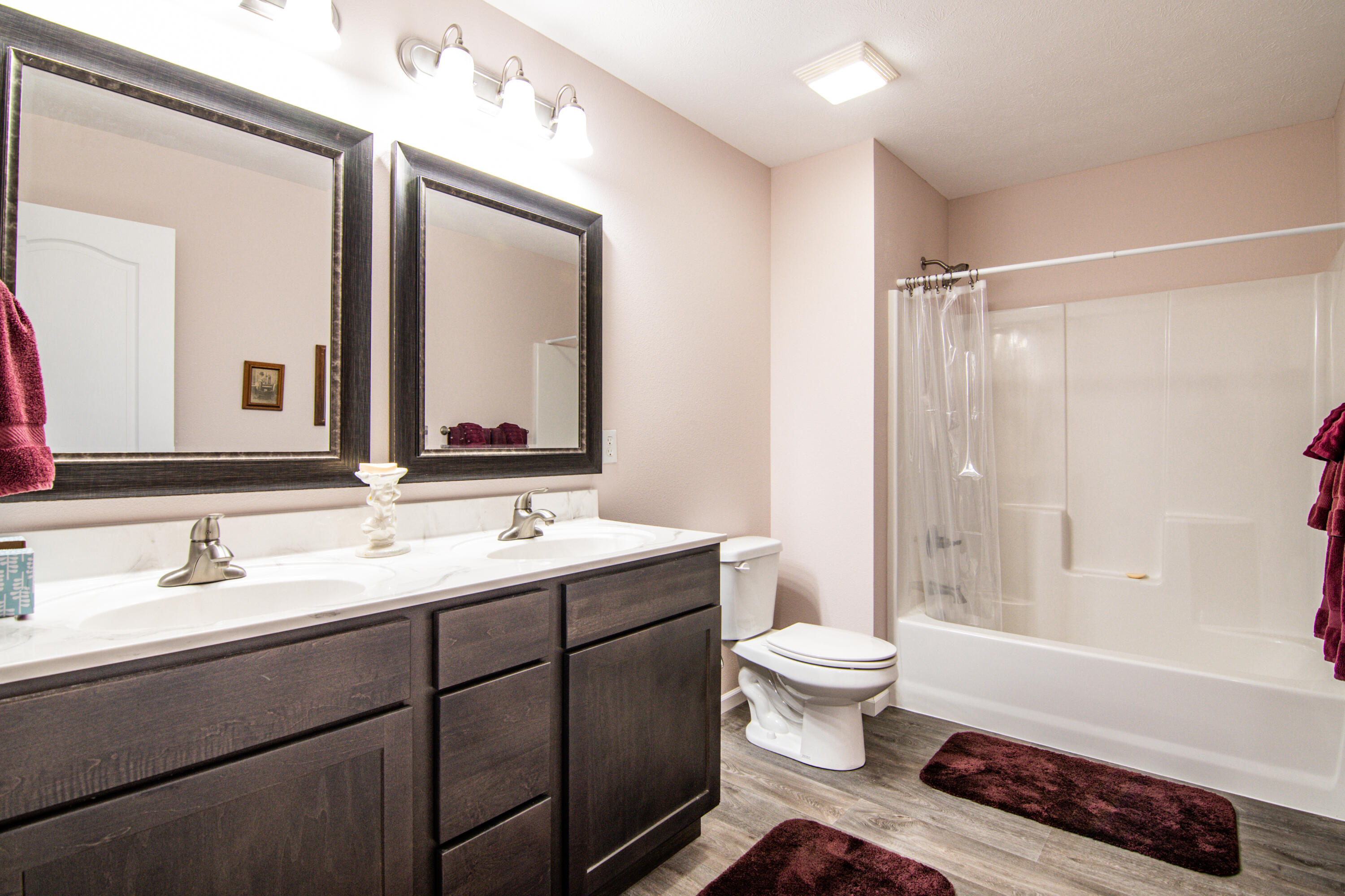 880 Black Forest Lane Property Photo 24