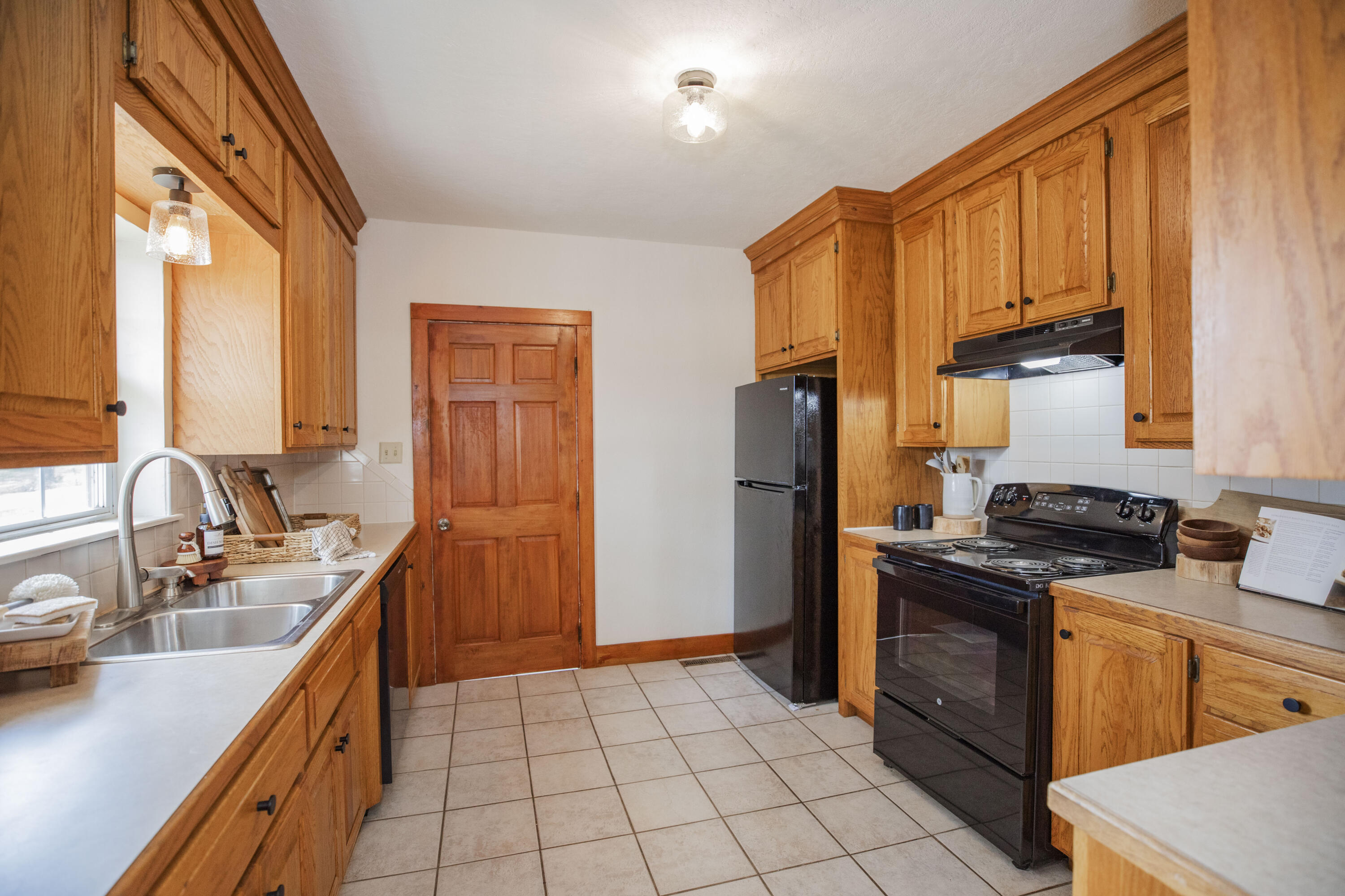 18260 South Highway 245 Property Photo 11