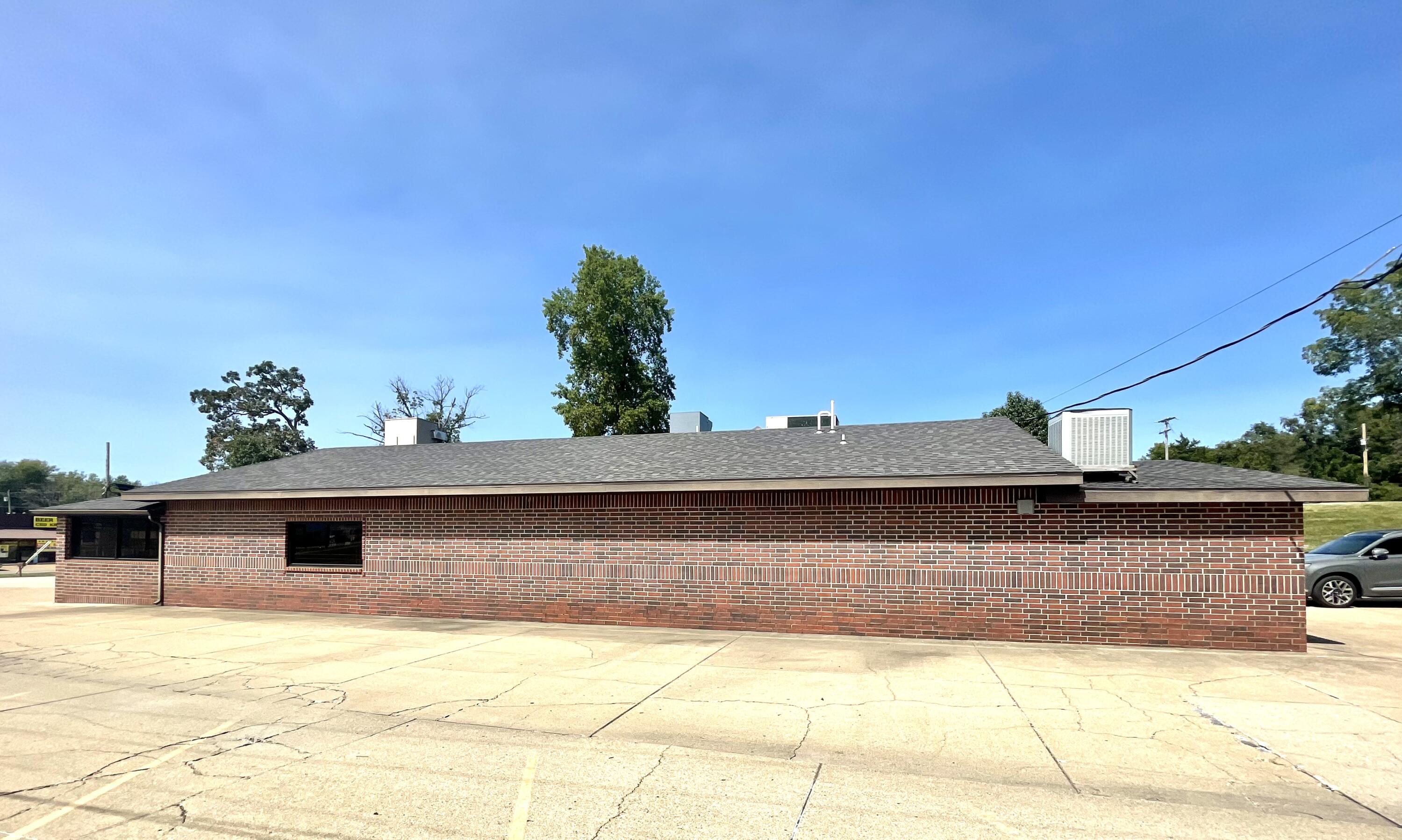 924 North Main Street Property Photo 31