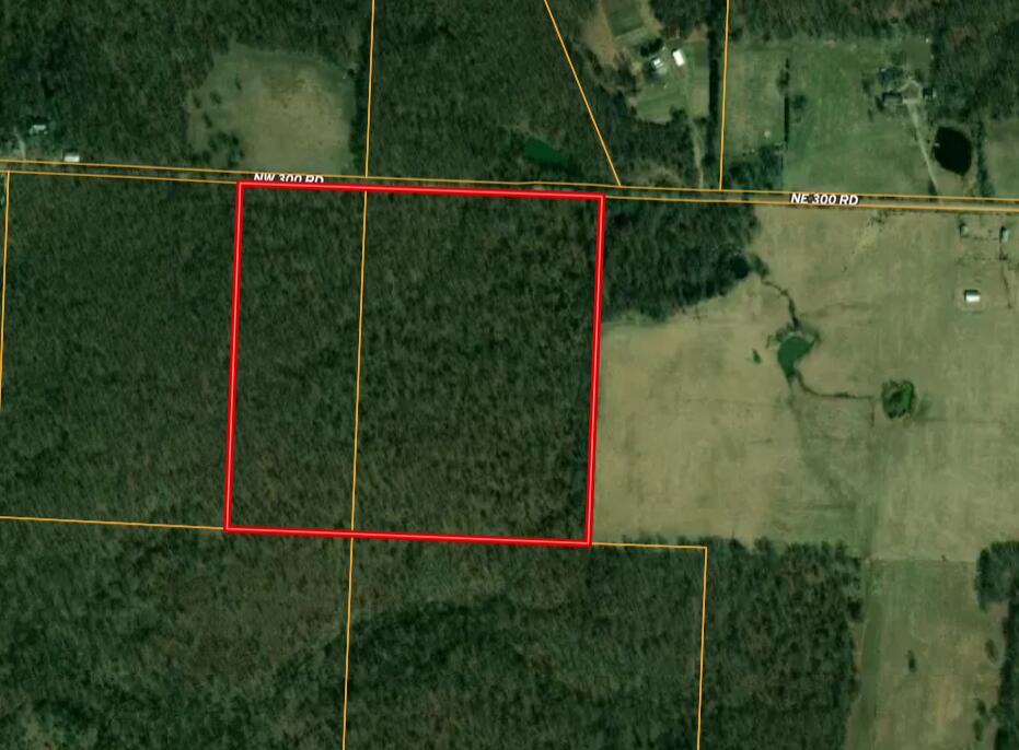 180 Northeast 300 Road Property Photo 1