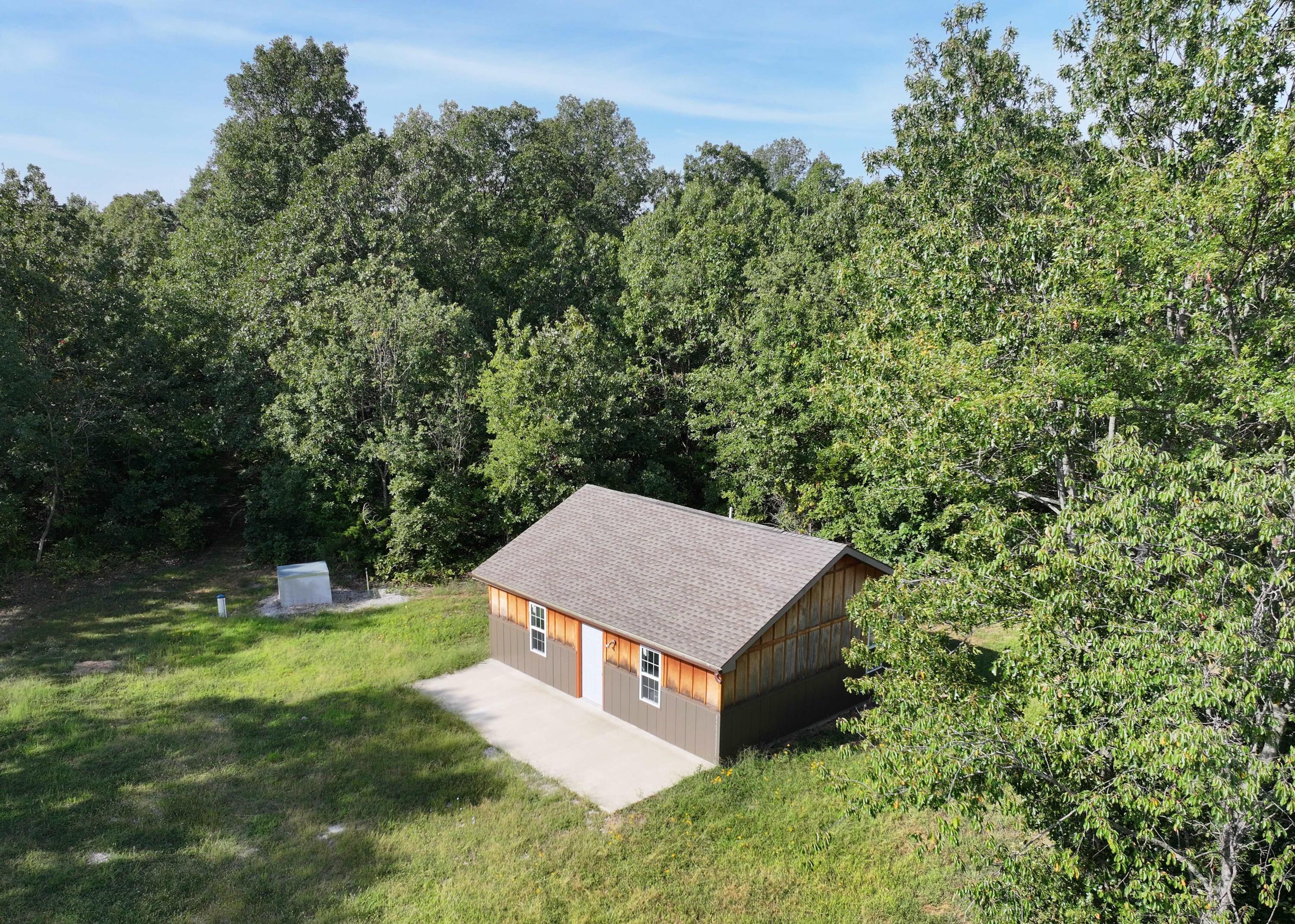 180 Northeast 300 Road Property Photo 6