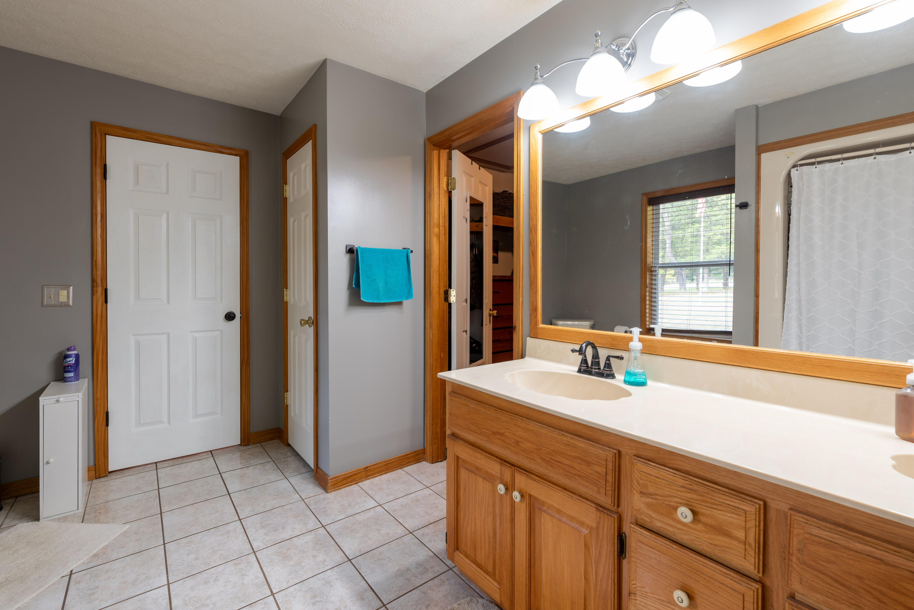 2194 East Farm Road 56 Property Photo 22