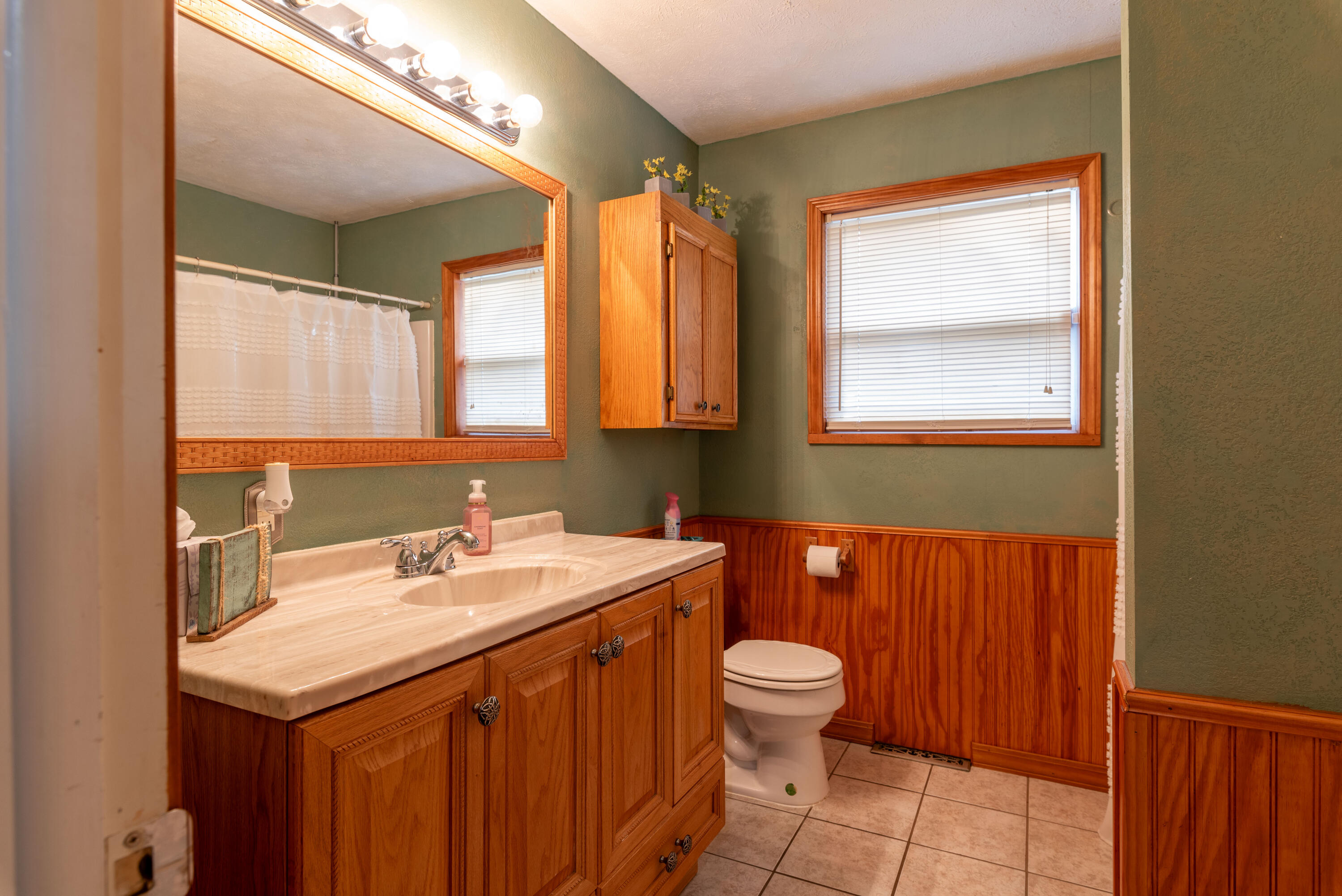 2194 East Farm Road 56 Property Photo 30