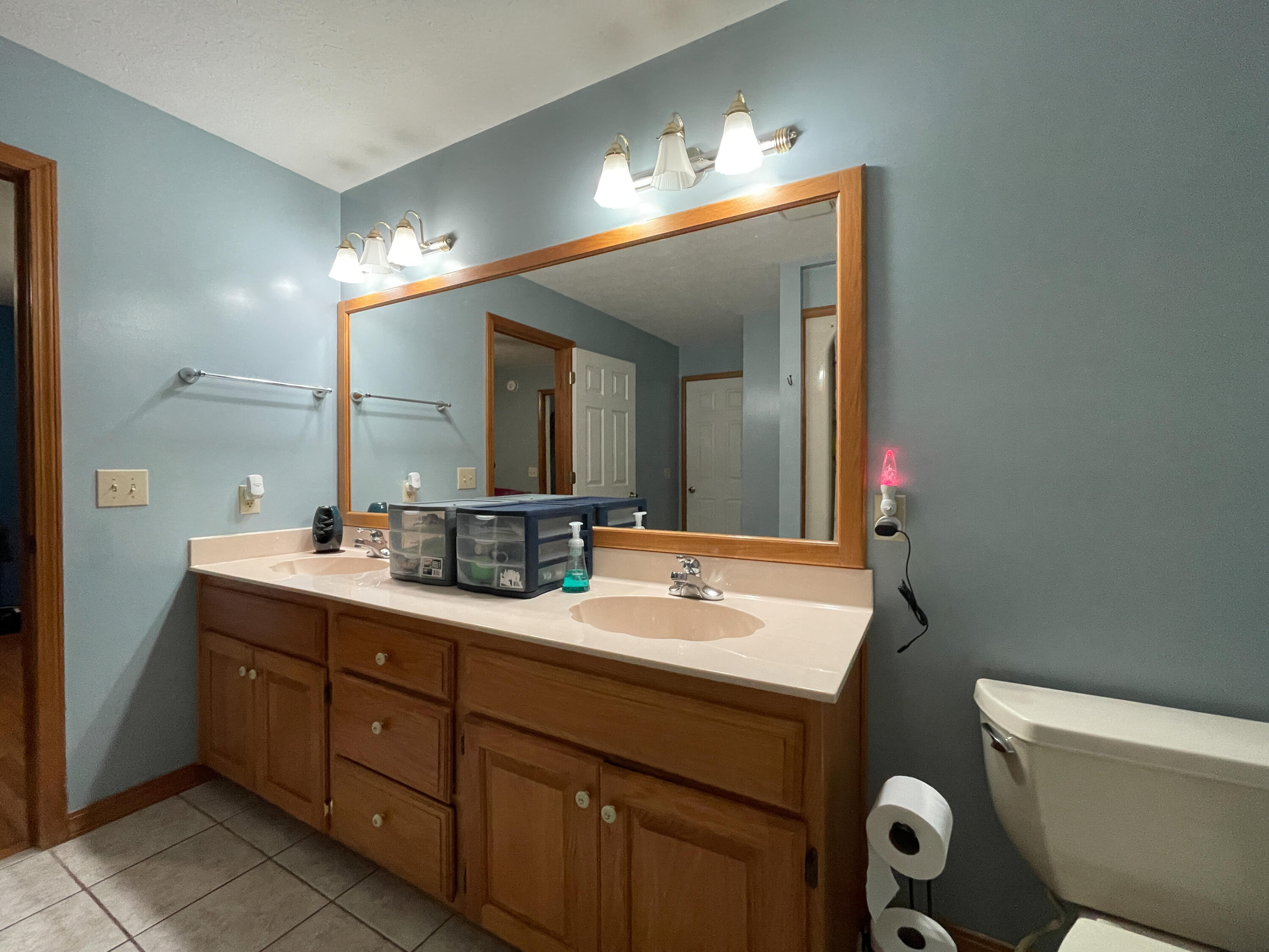 2194 East Farm Road 56 Property Photo 37