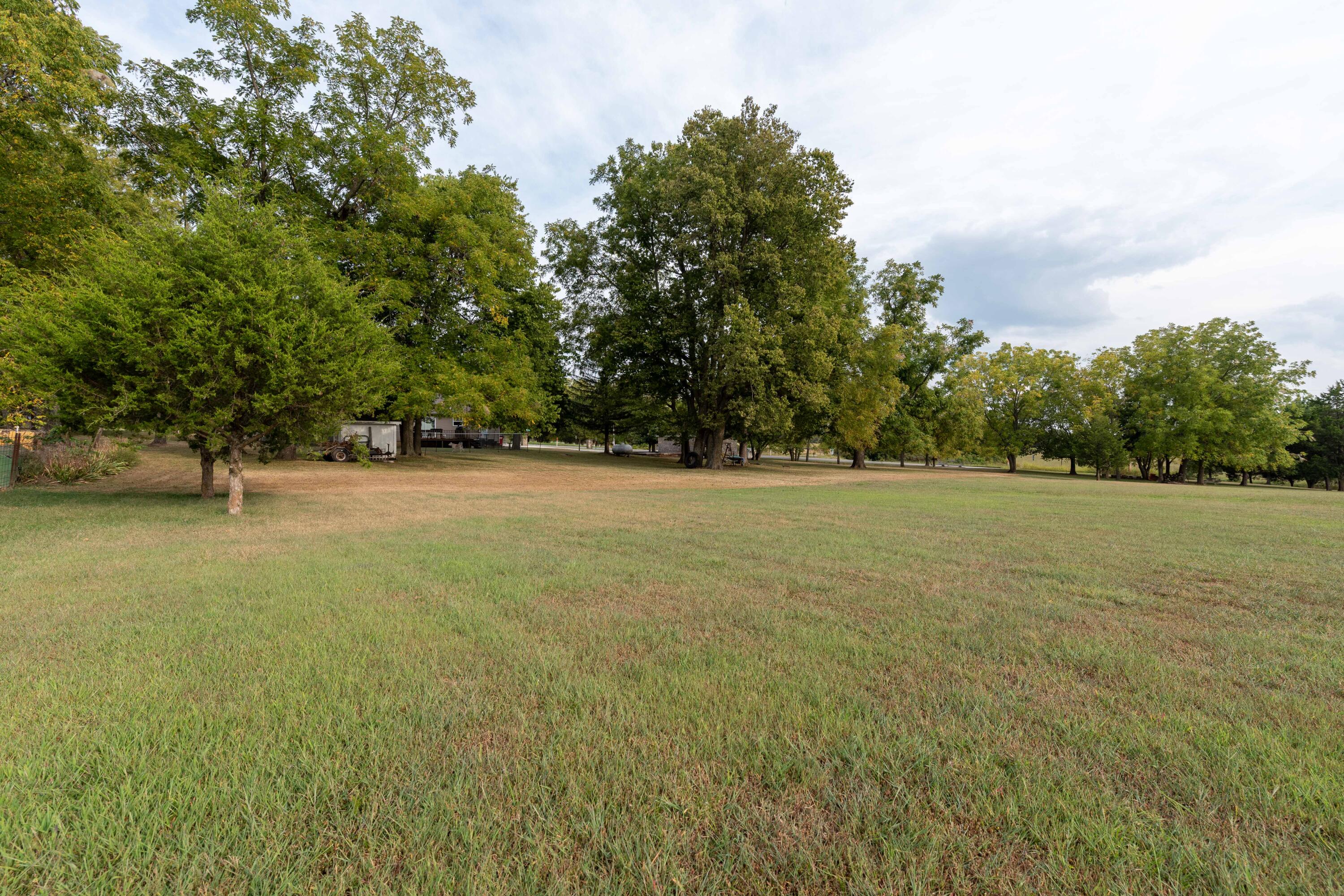 2194 East Farm Road 56 Property Photo 52