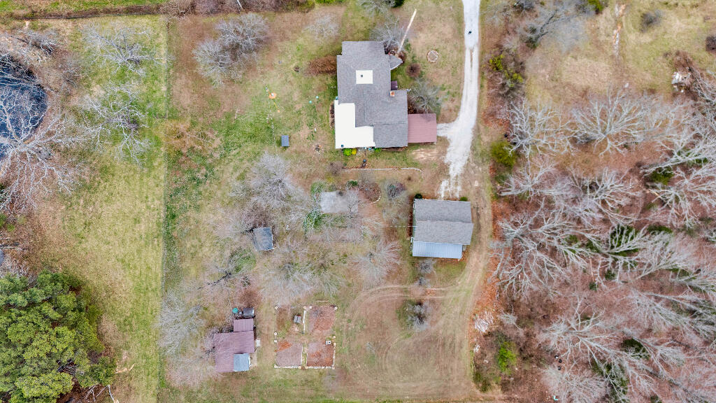 1207 County Road 1070 Property Photo 5