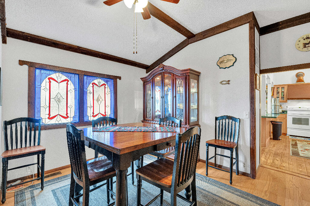 1207 County Road 1070 Property Photo 15