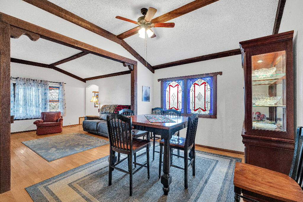 1207 County Road 1070 Property Photo 16