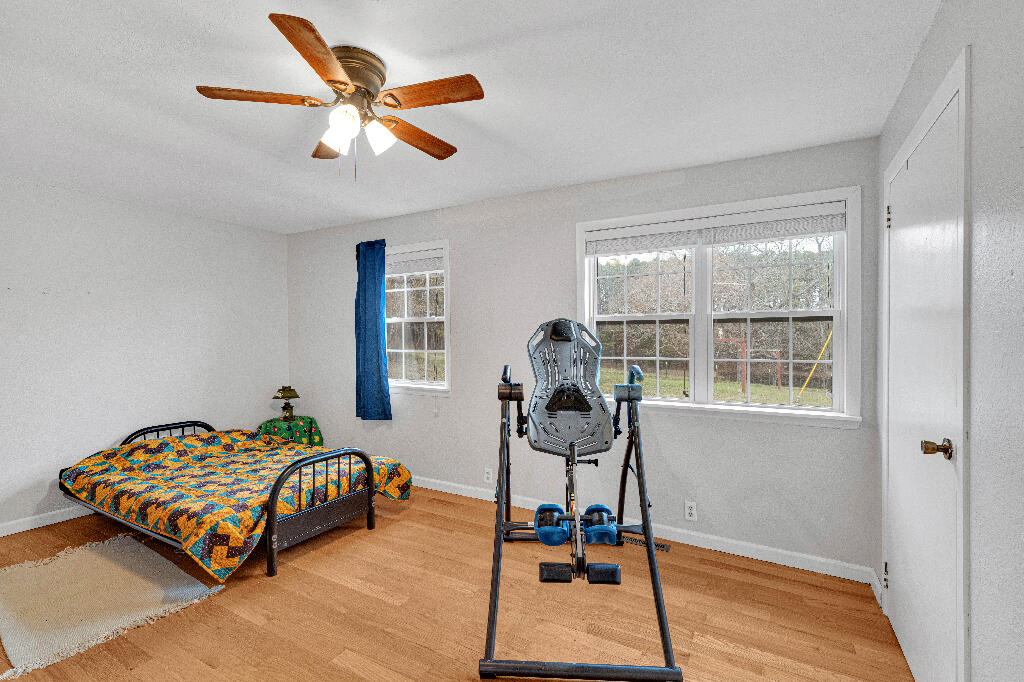 1207 County Road 1070 Property Photo 23