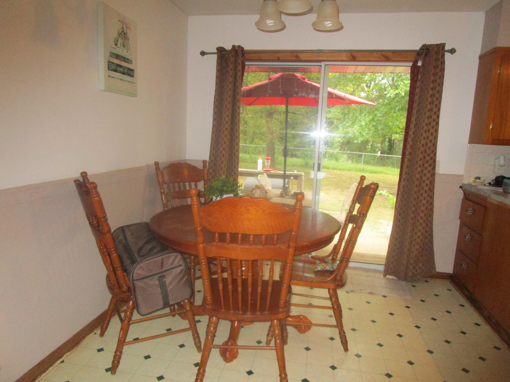 305 Maplewood Court Property Photo 11
