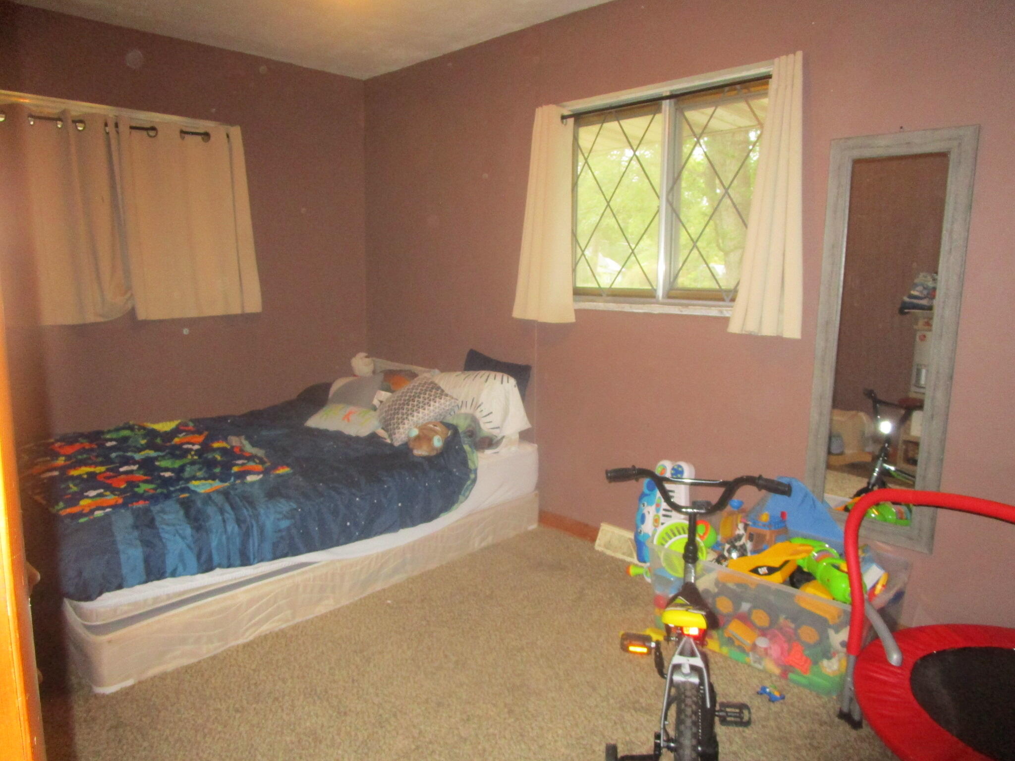 305 Maplewood Court Property Photo 14