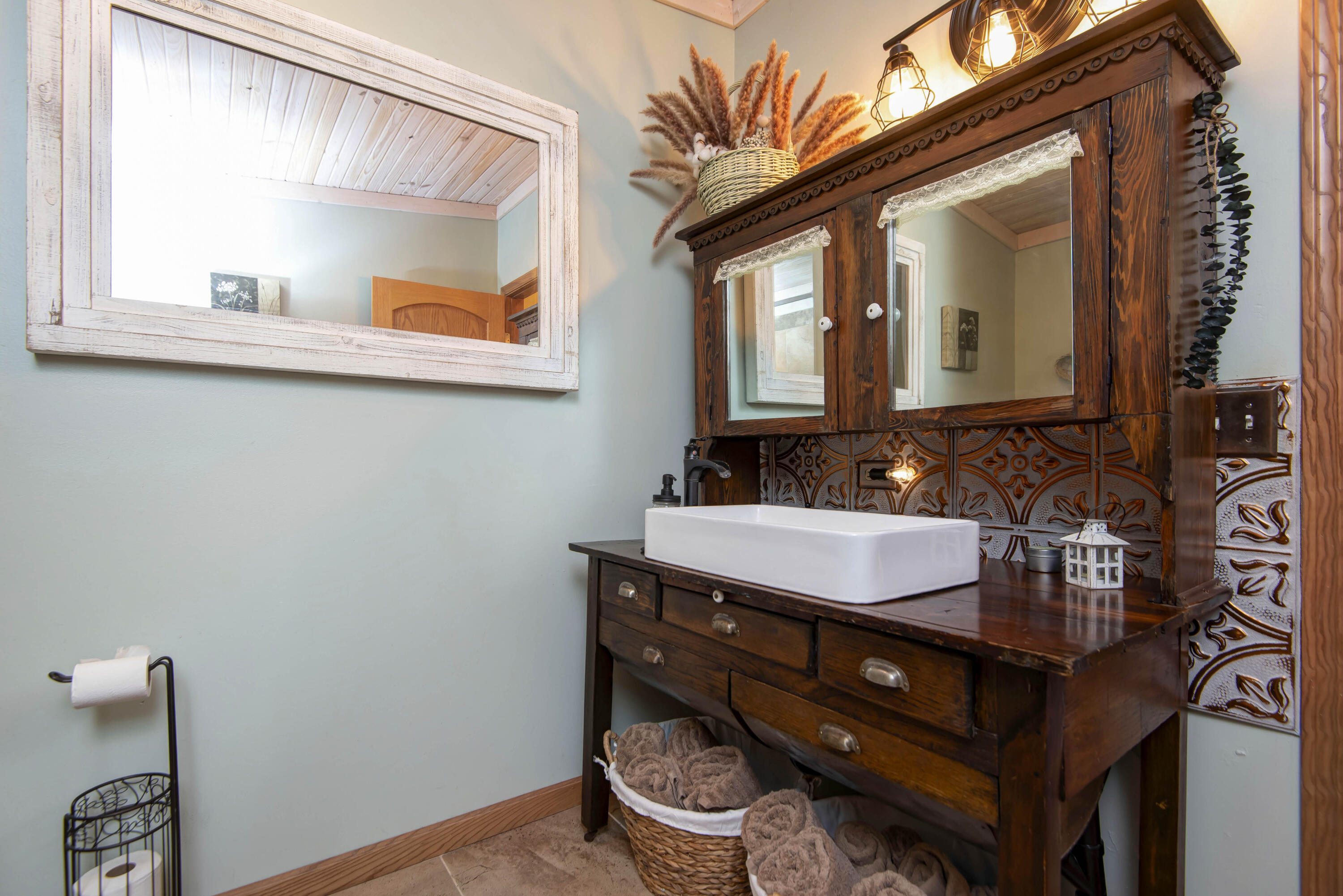 2351 Severs Road Property Photo 24
